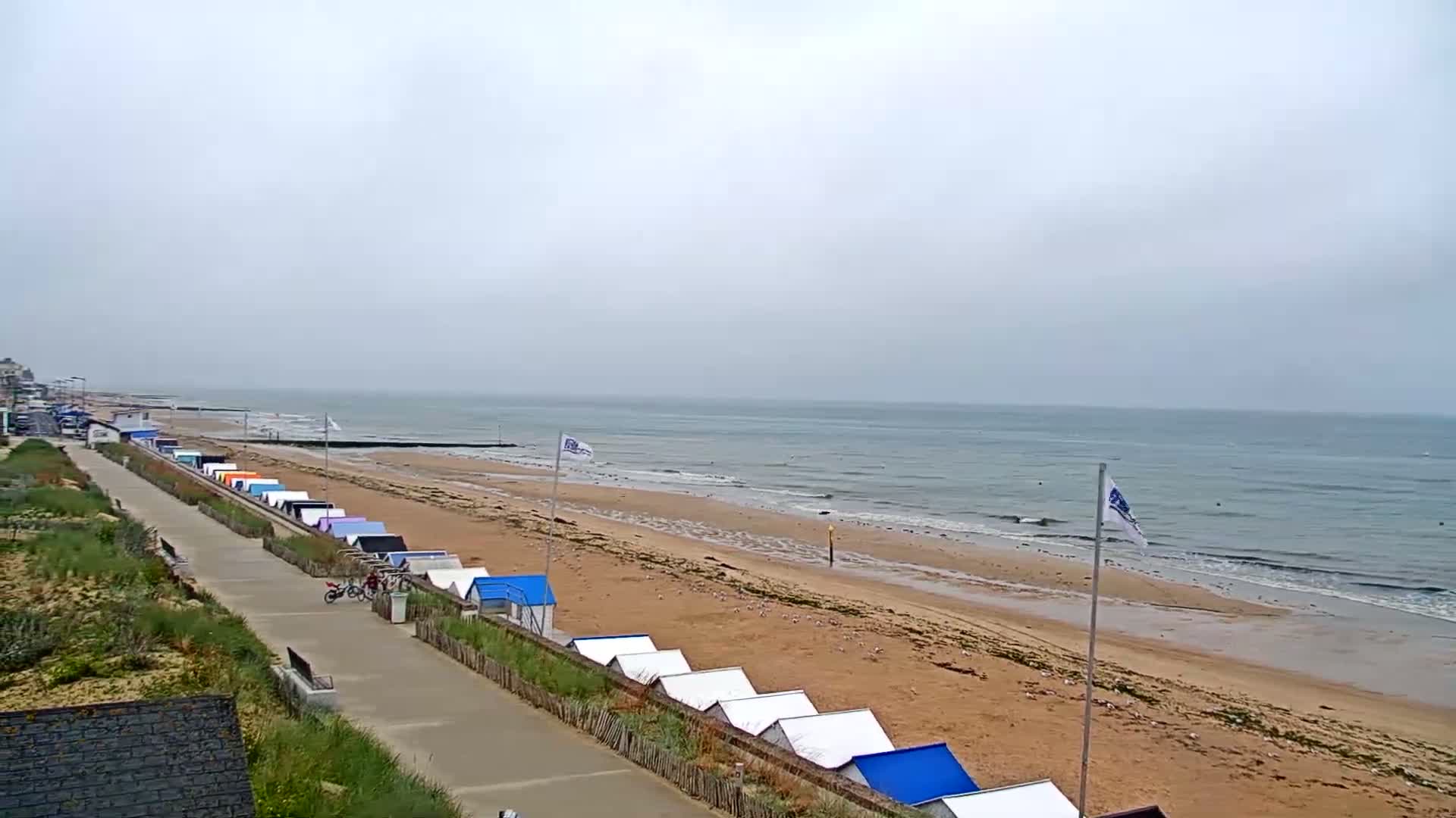 Plage de Langrune-sur-Mer Beach Live Cam - Caen, Calvados, Normandie, France