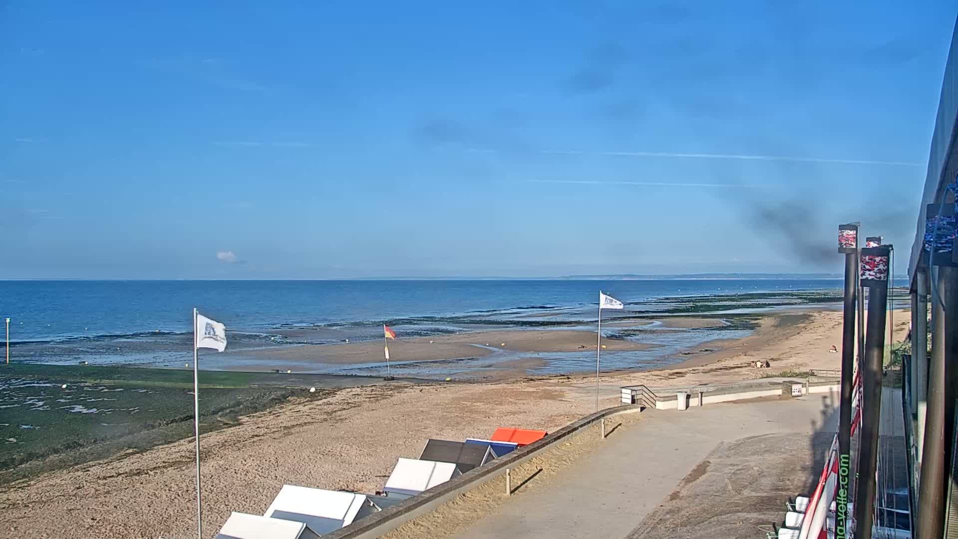 Plage de Langrune-sur-Mer Beach Live Cam - Caen, Calvados, Normandie, France