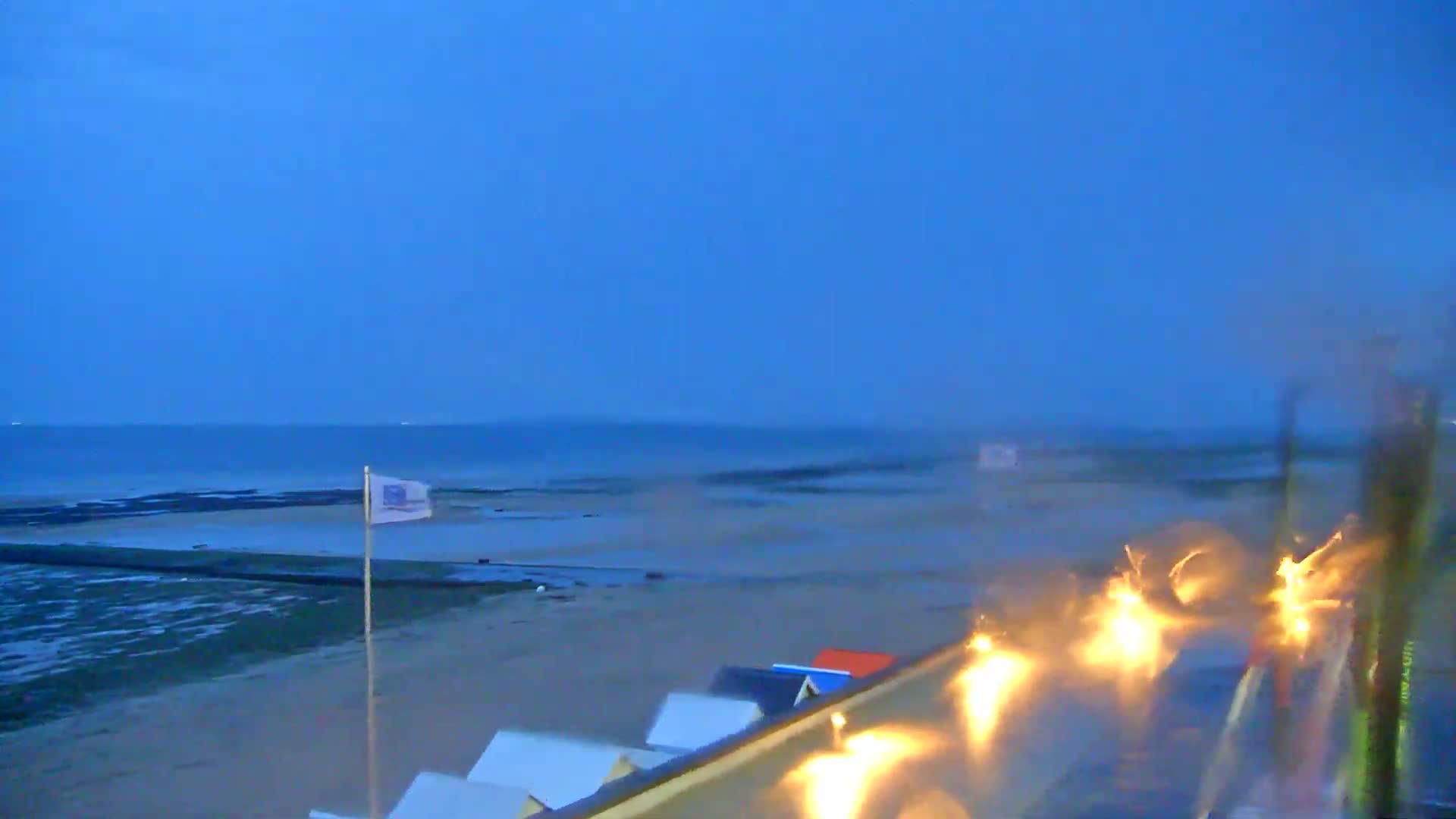 Plage de Langrune-sur-Mer Beach Live Cam - Caen, Calvados, Normandie, France