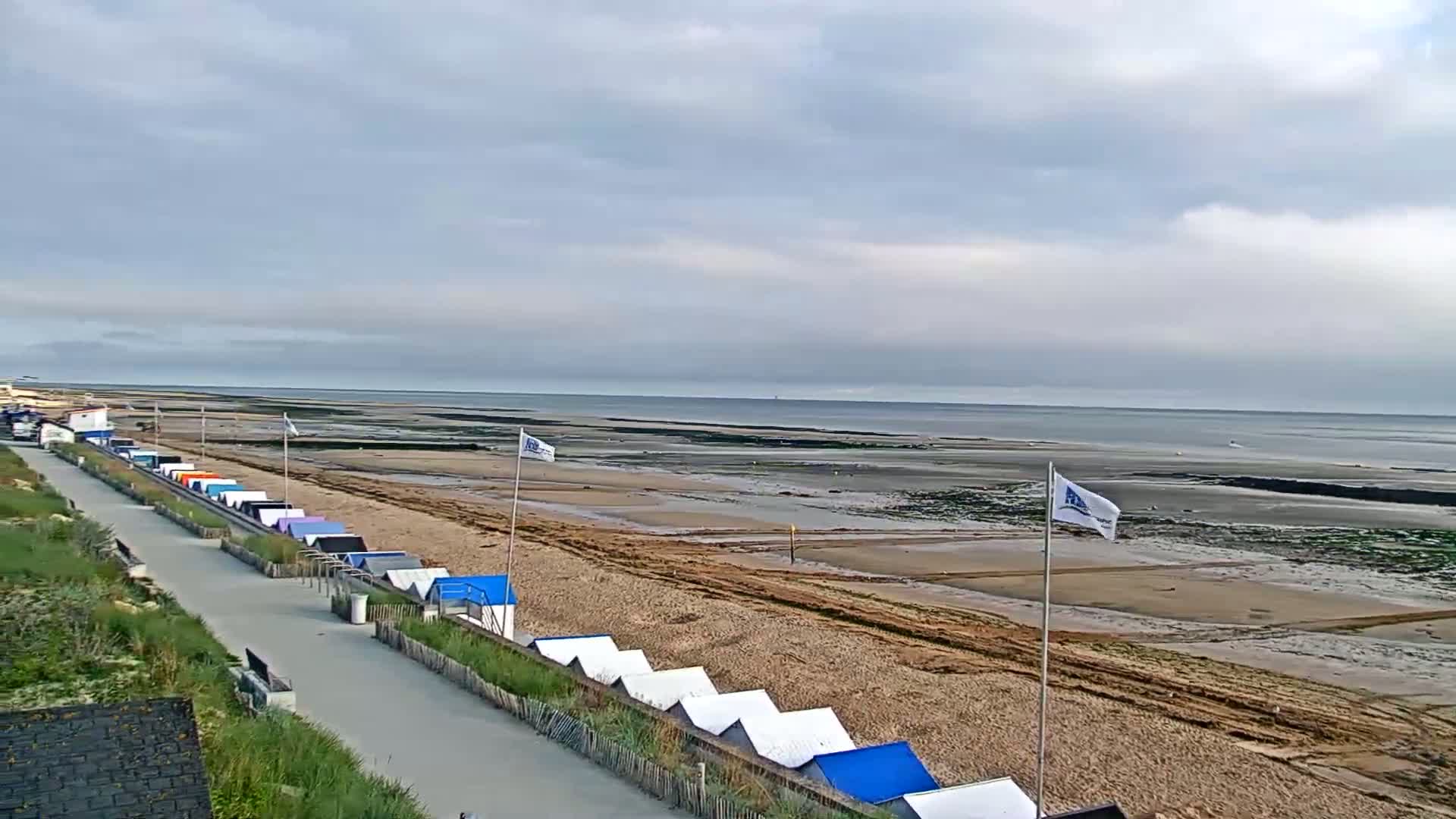 Plage de Langrune-sur-Mer Beach Live Cam - Caen, Calvados, Normandie, France