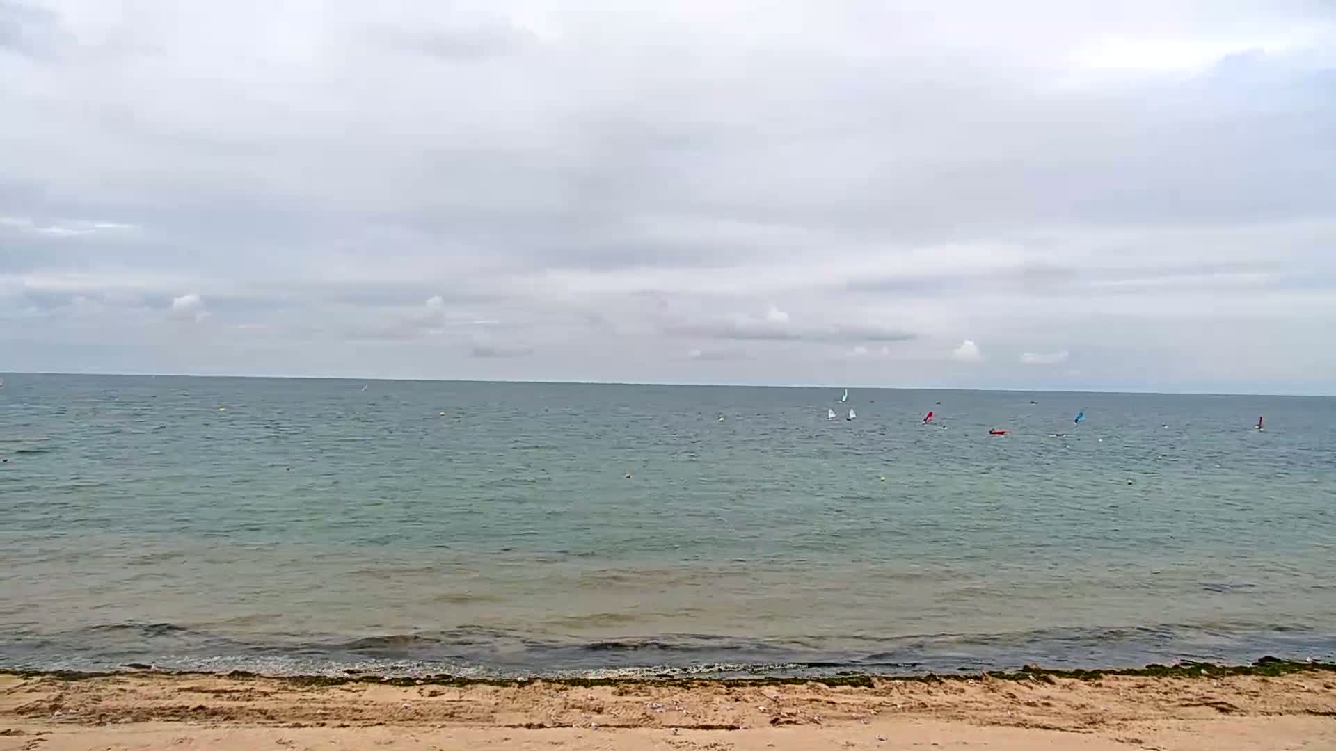 Plage de Langrune-sur-Mer Beach Live Cam - Caen, Calvados, Normandie, France