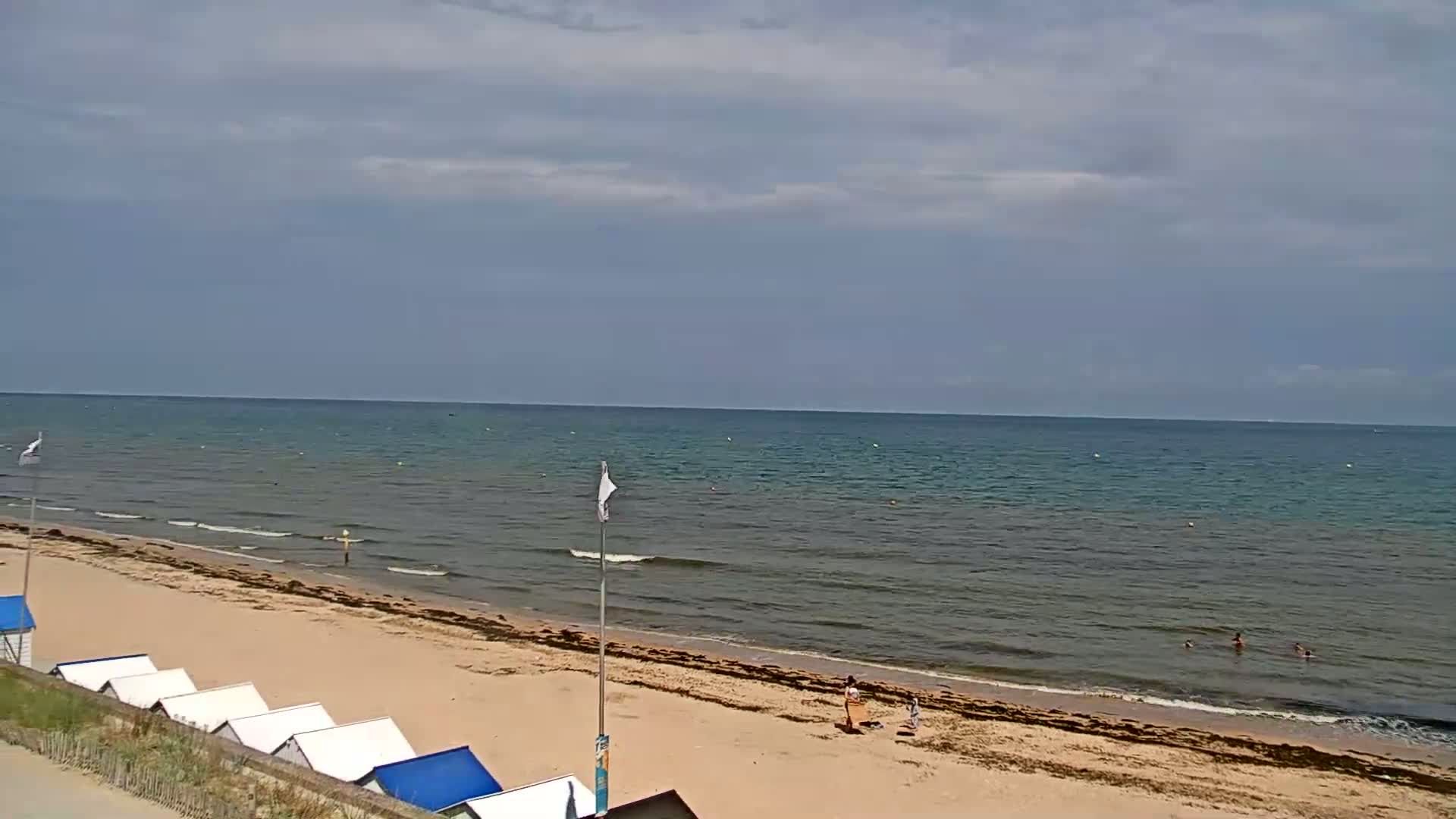 Plage de Langrune-sur-Mer Beach Live Cam - Caen, Calvados, Normandie, France