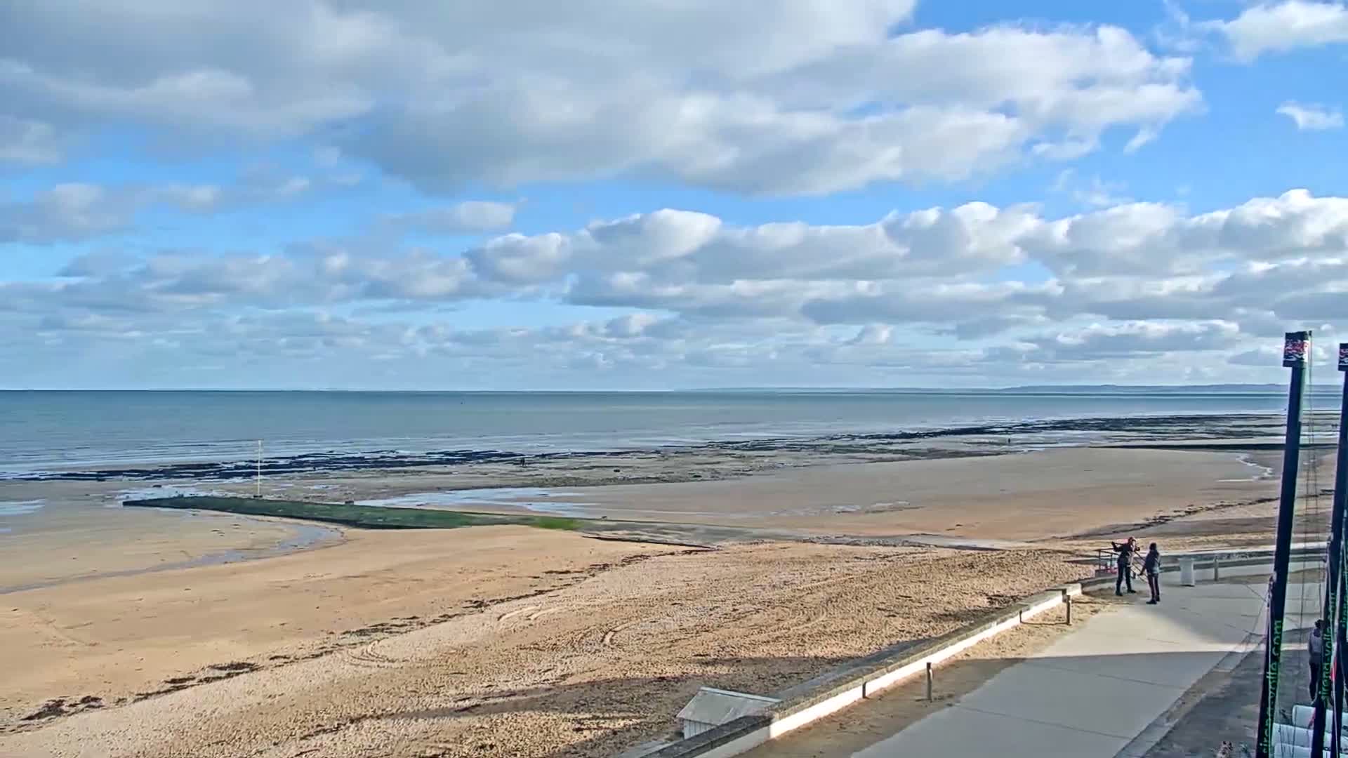Plage de Langrune-sur-Mer Beach Live Cam - Caen, Calvados, Normandie, France