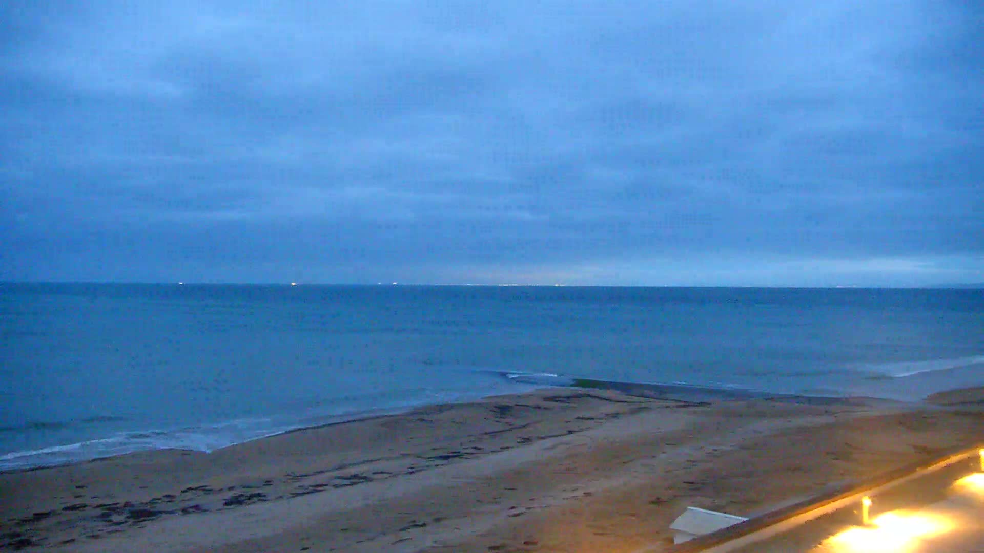 Plage de Langrune-sur-Mer Beach Live Cam - Caen, Calvados, Normandie, France