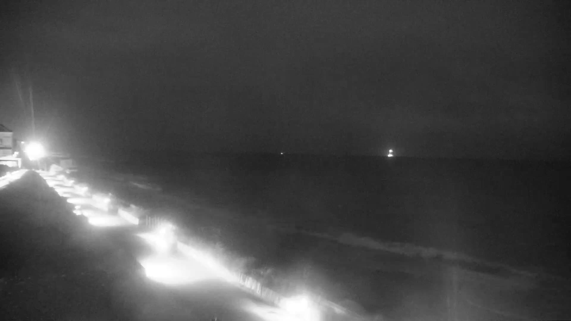 Plage de Langrune-sur-Mer Beach Live Cam - Caen, Calvados, Normandie, France