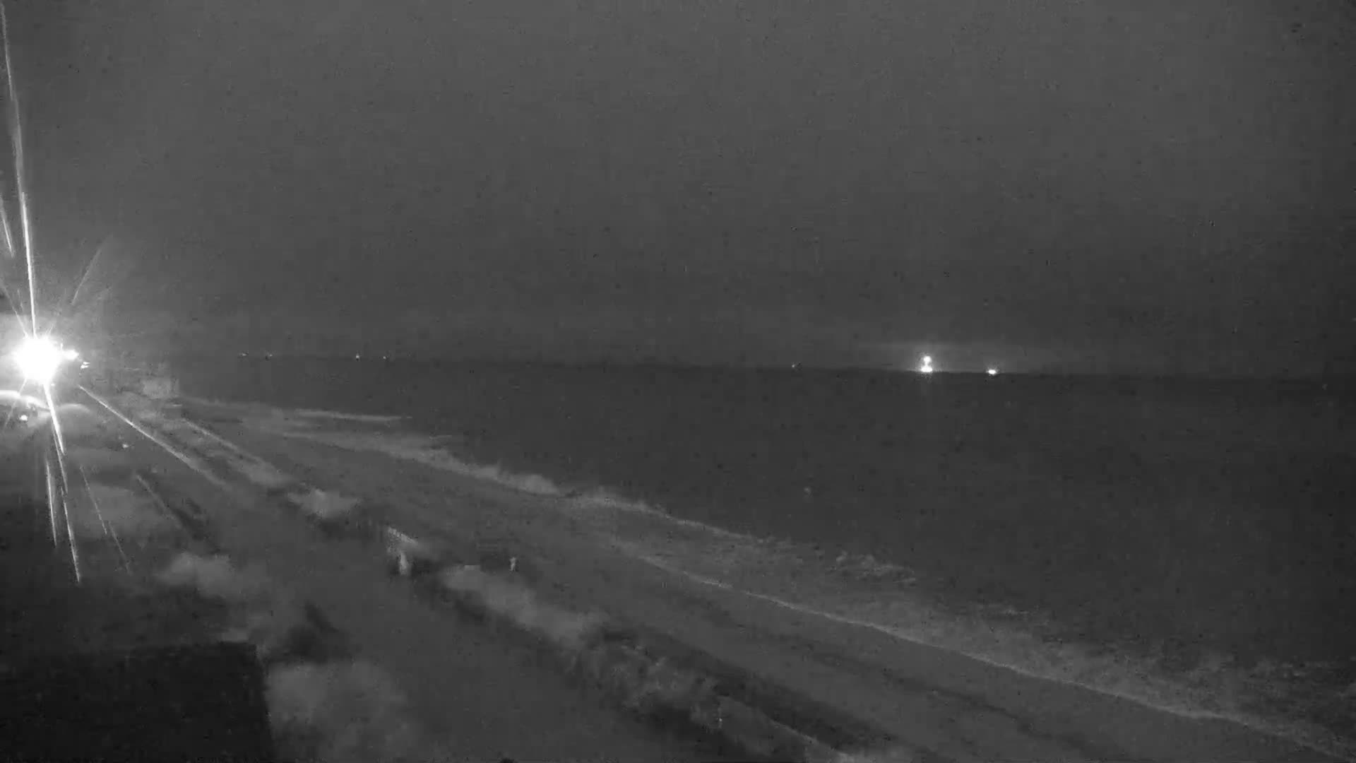 Plage de Langrune-sur-Mer Beach Live Cam - Caen, Calvados, Normandie, France