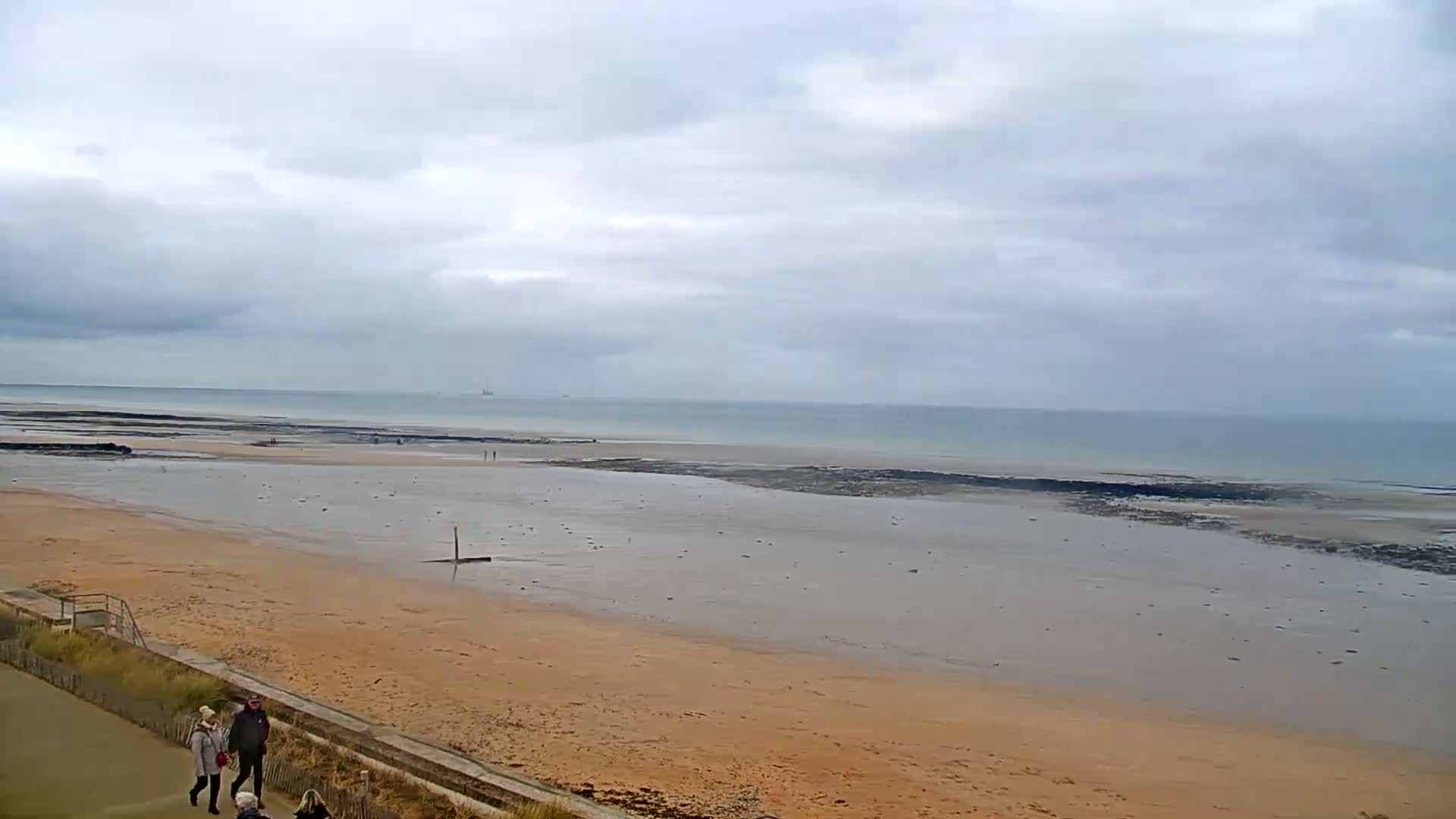 Plage de Langrune-sur-Mer Beach Live Cam - Caen, Calvados, Normandie, France