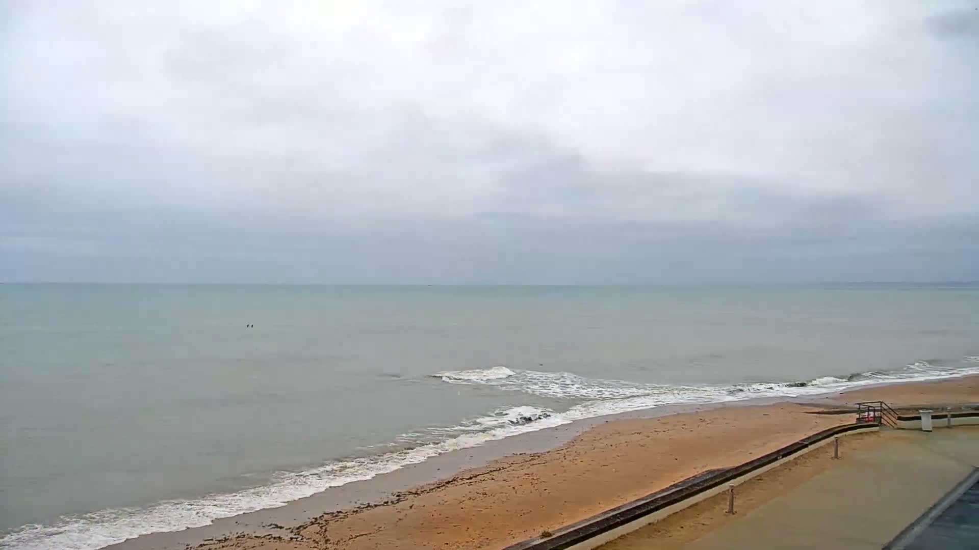 Plage de Langrune-sur-Mer Beach Live Cam - Caen, Calvados, Normandie, France