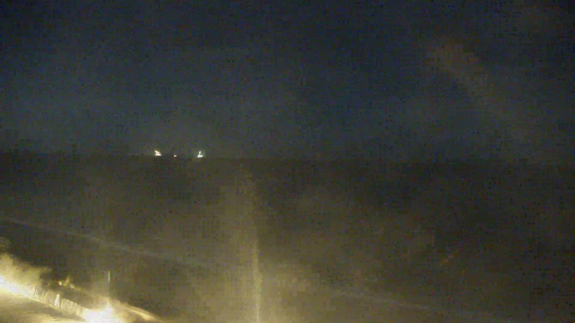 Plage de Langrune-sur-Mer Beach Live Cam - Caen, Calvados, Normandie, France