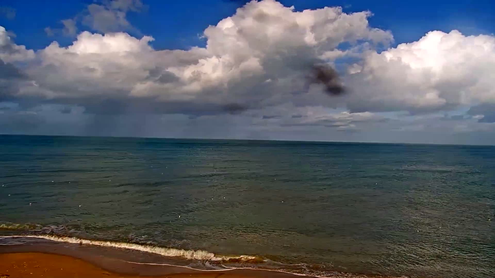 Plage de Langrune-sur-Mer Beach Live Cam - Caen, Calvados, Normandie, France