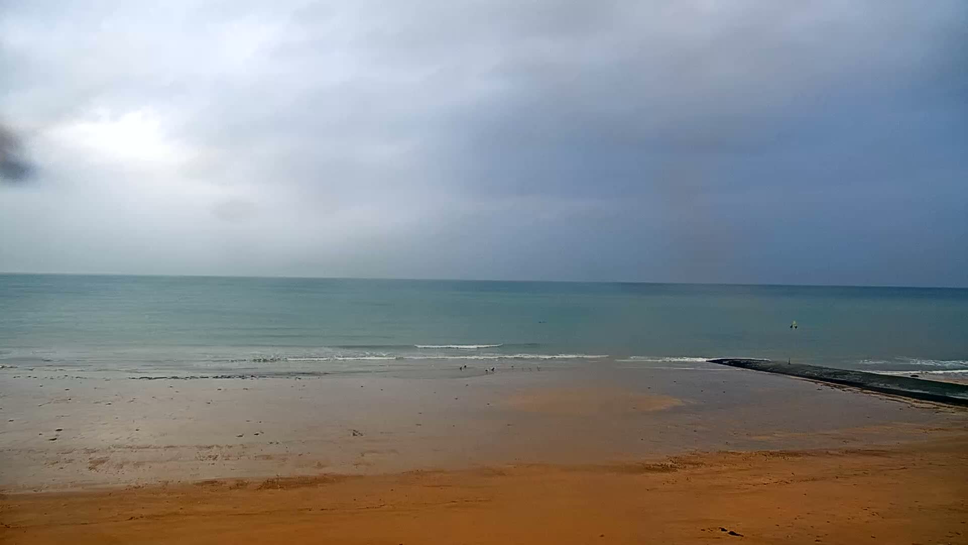 Plage de Langrune-sur-Mer Beach Live Cam - Caen, Calvados, Normandie, France