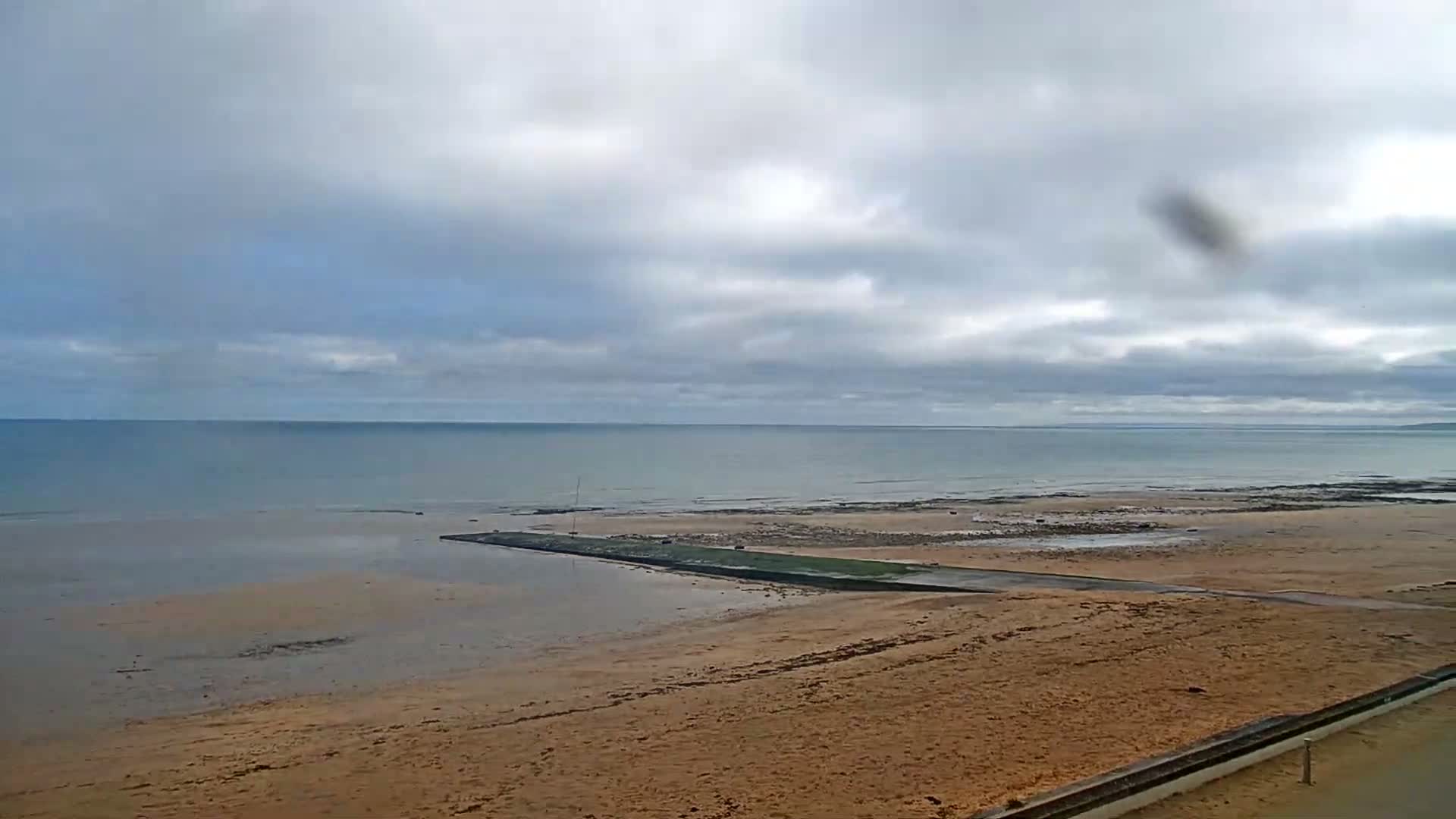 Plage de Langrune-sur-Mer Beach Live Cam - Caen, Calvados, Normandie, France