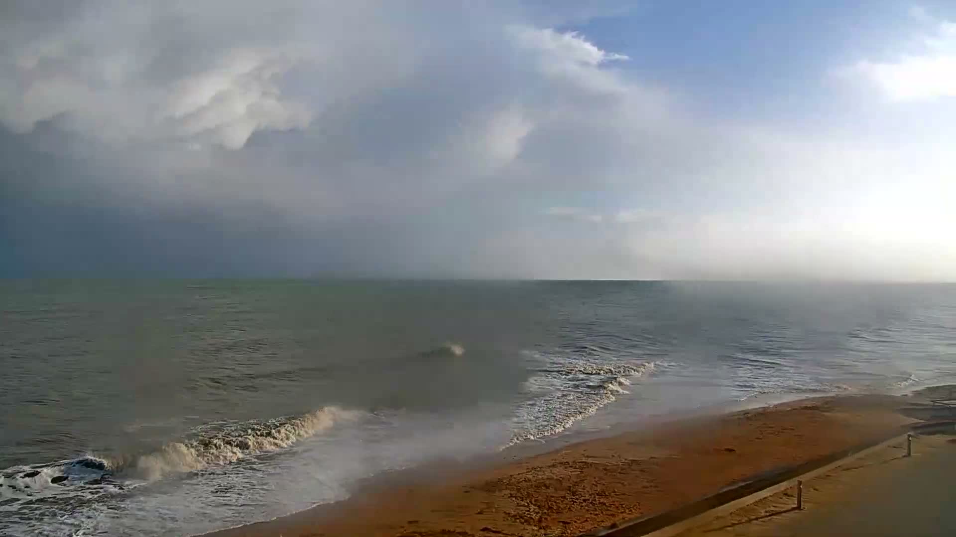 Plage de Langrune-sur-Mer Beach Live Cam - Caen, Calvados, Normandie, France