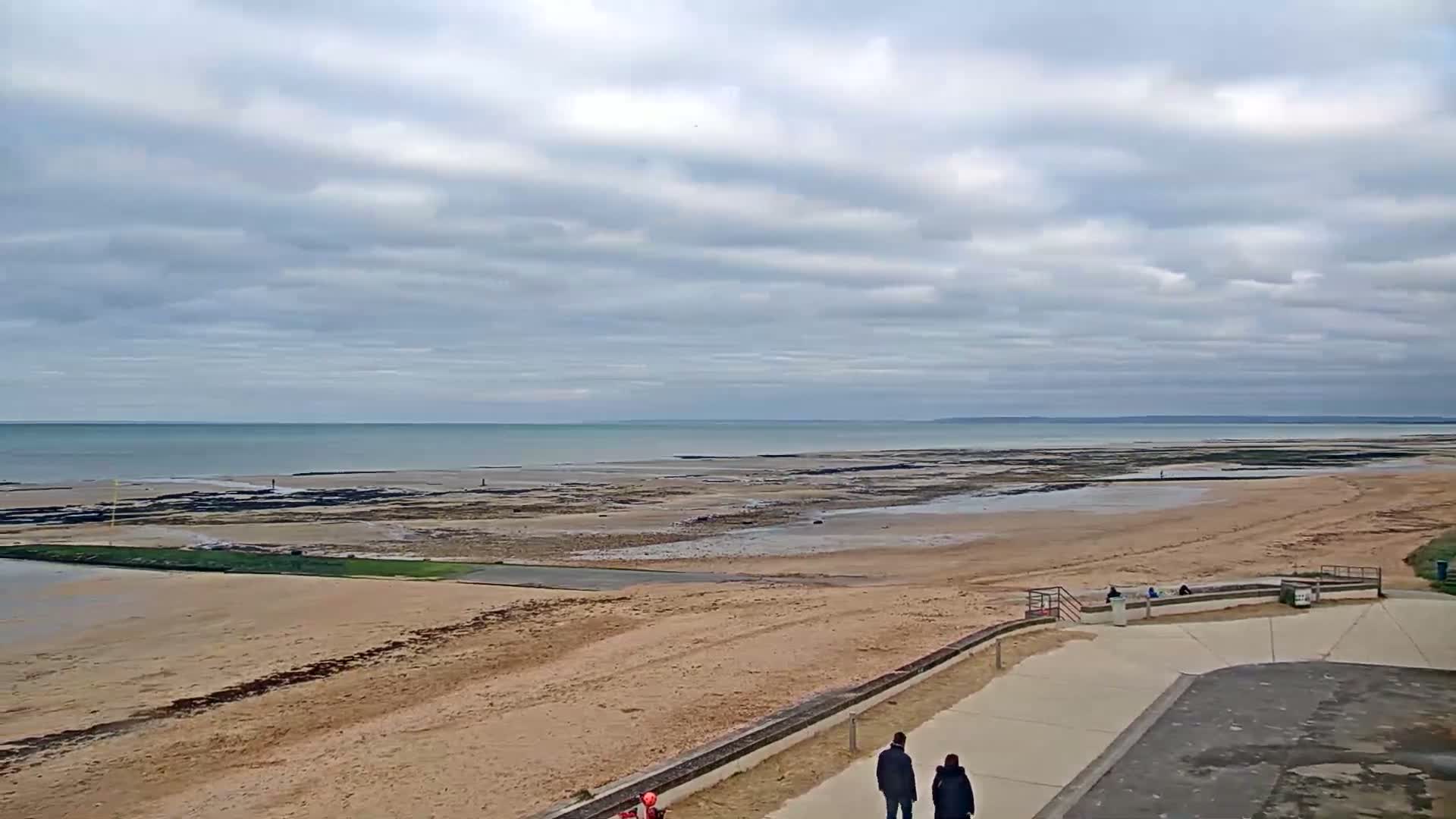 Plage de Langrune-sur-Mer Beach Live Cam - Caen, Calvados, Normandie, France