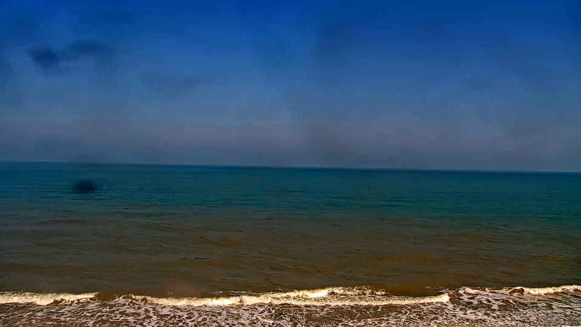 Plage de Langrune-sur-Mer Beach Live Cam - Caen, Calvados, Normandie, France