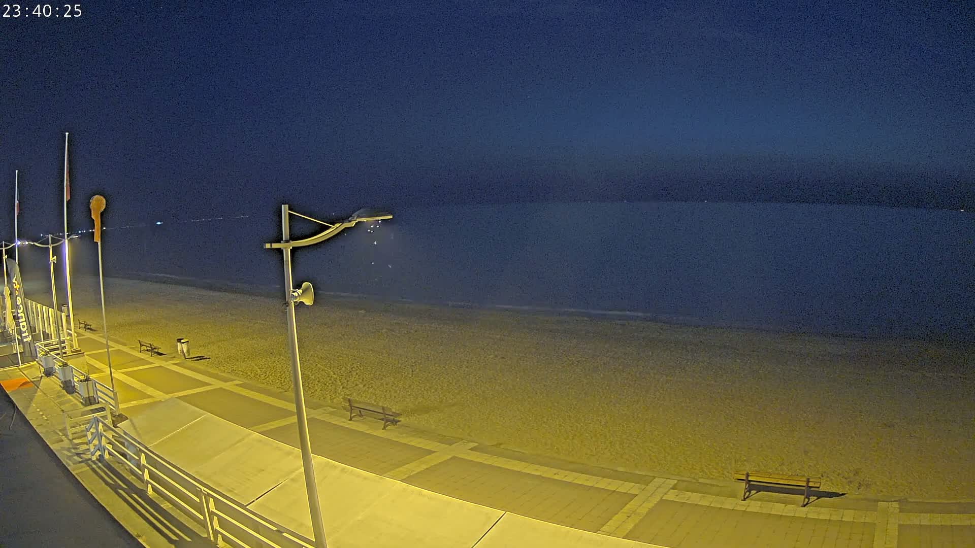 Plage de Houlgate Beach Live Cam - 	Lisieux, Calvados, Normandie, France