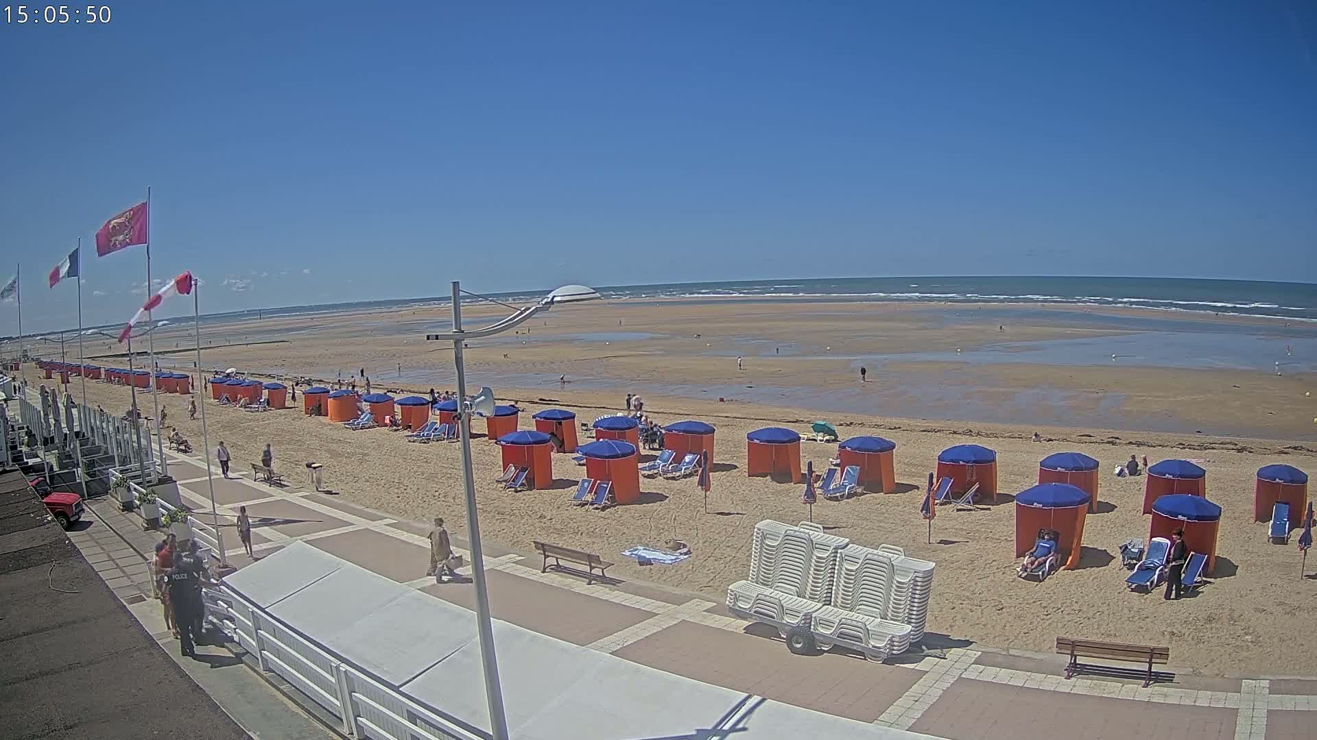 Plage de Houlgate Beach Live Cam - 	Lisieux, Calvados, Normandie, France
