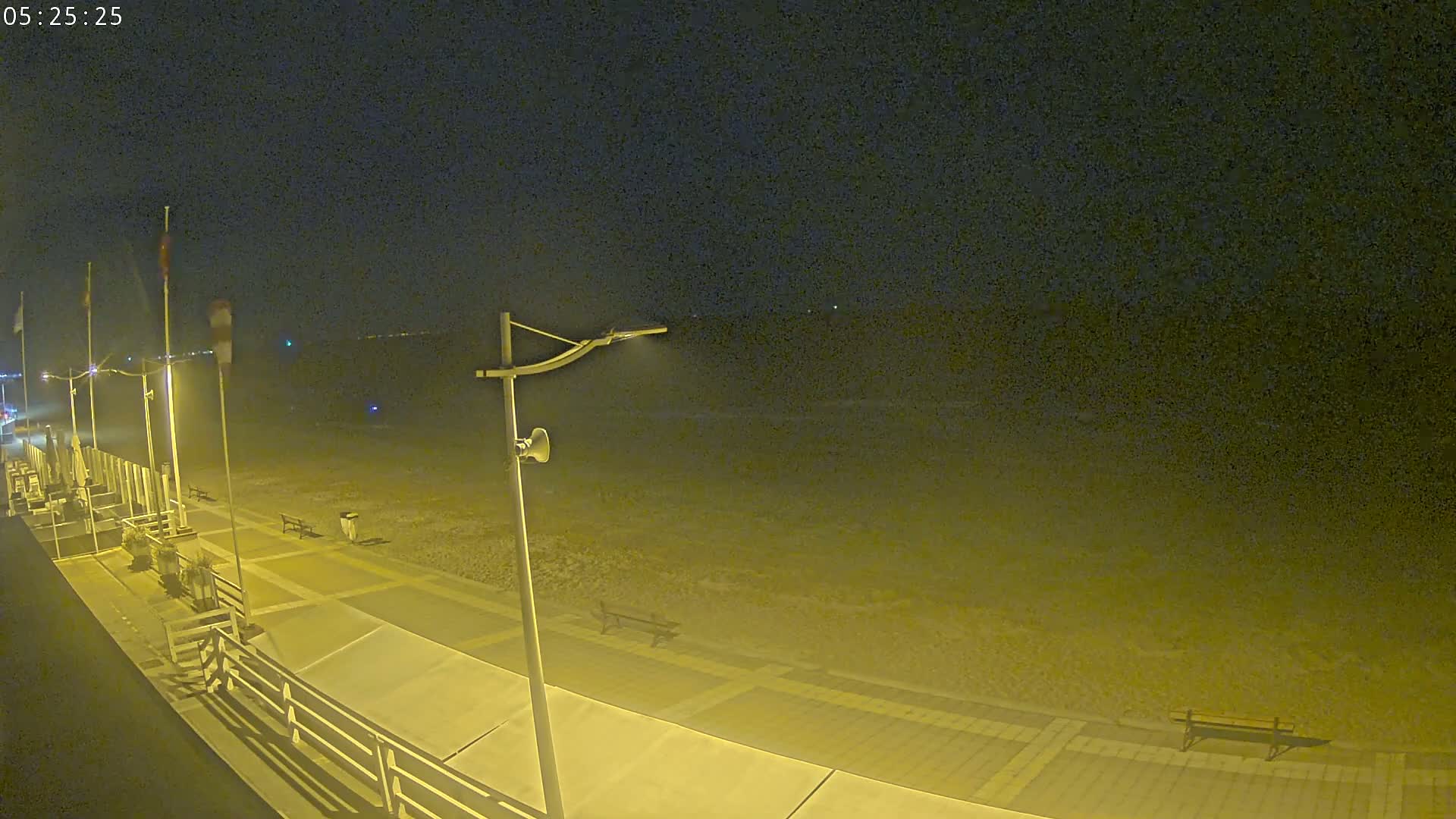 Plage de Houlgate Beach Live Cam - 	Lisieux, Calvados, Normandie, France