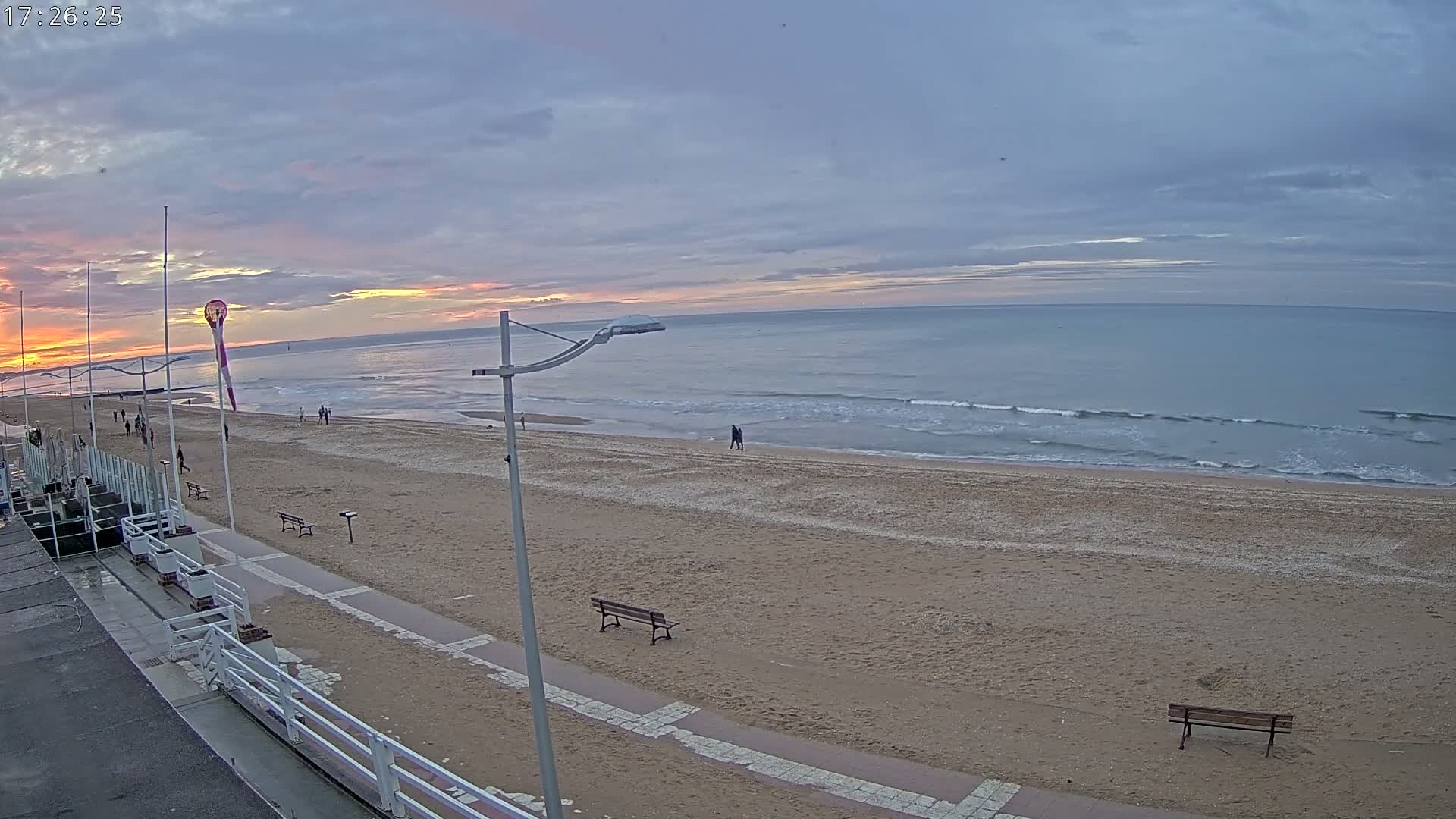 Plage de Houlgate Beach Live Cam - Lisieux, Calvados, Normandie, France