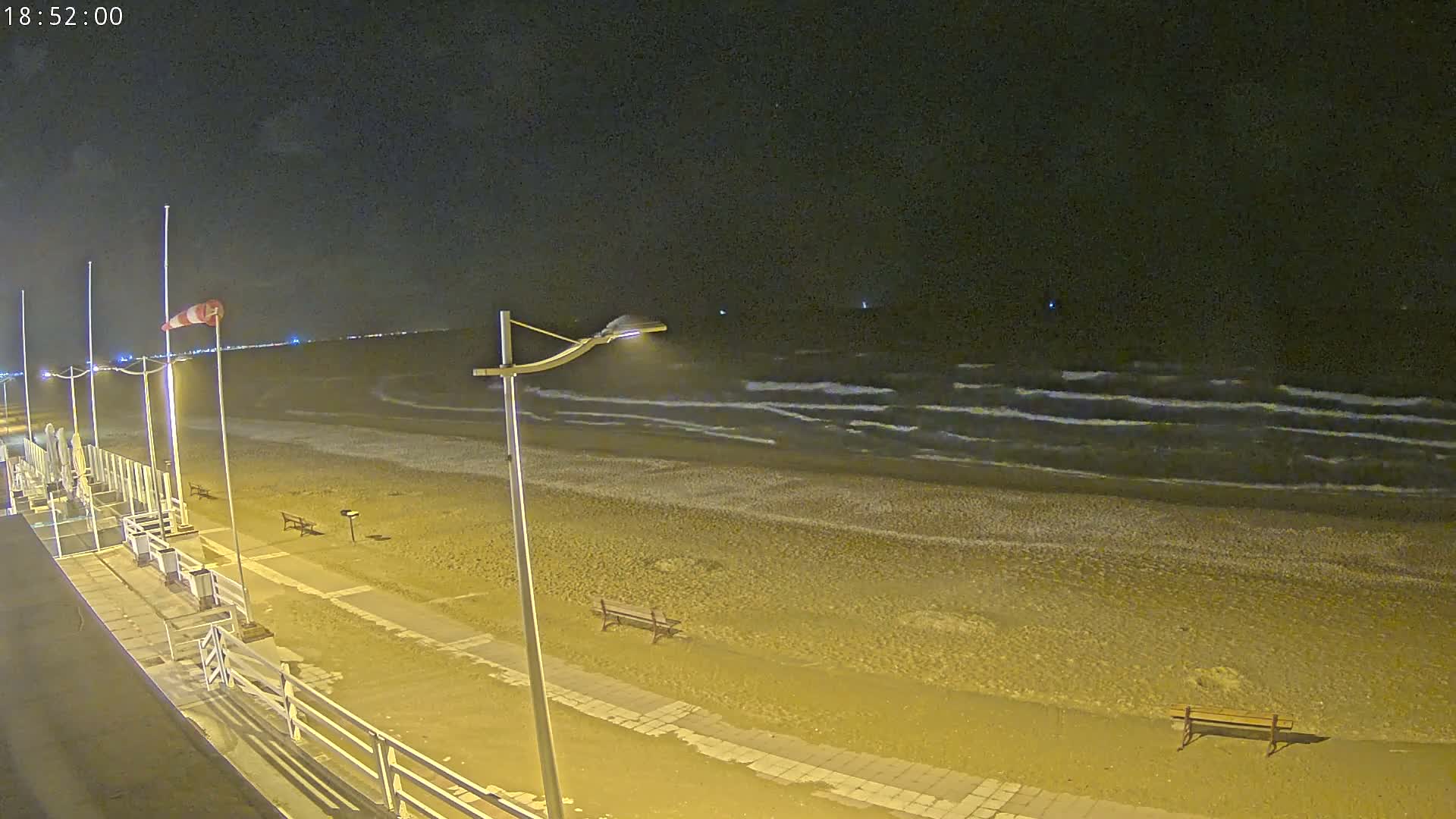 Plage de Houlgate Beach Live Cam - Lisieux, Calvados, Normandie, France