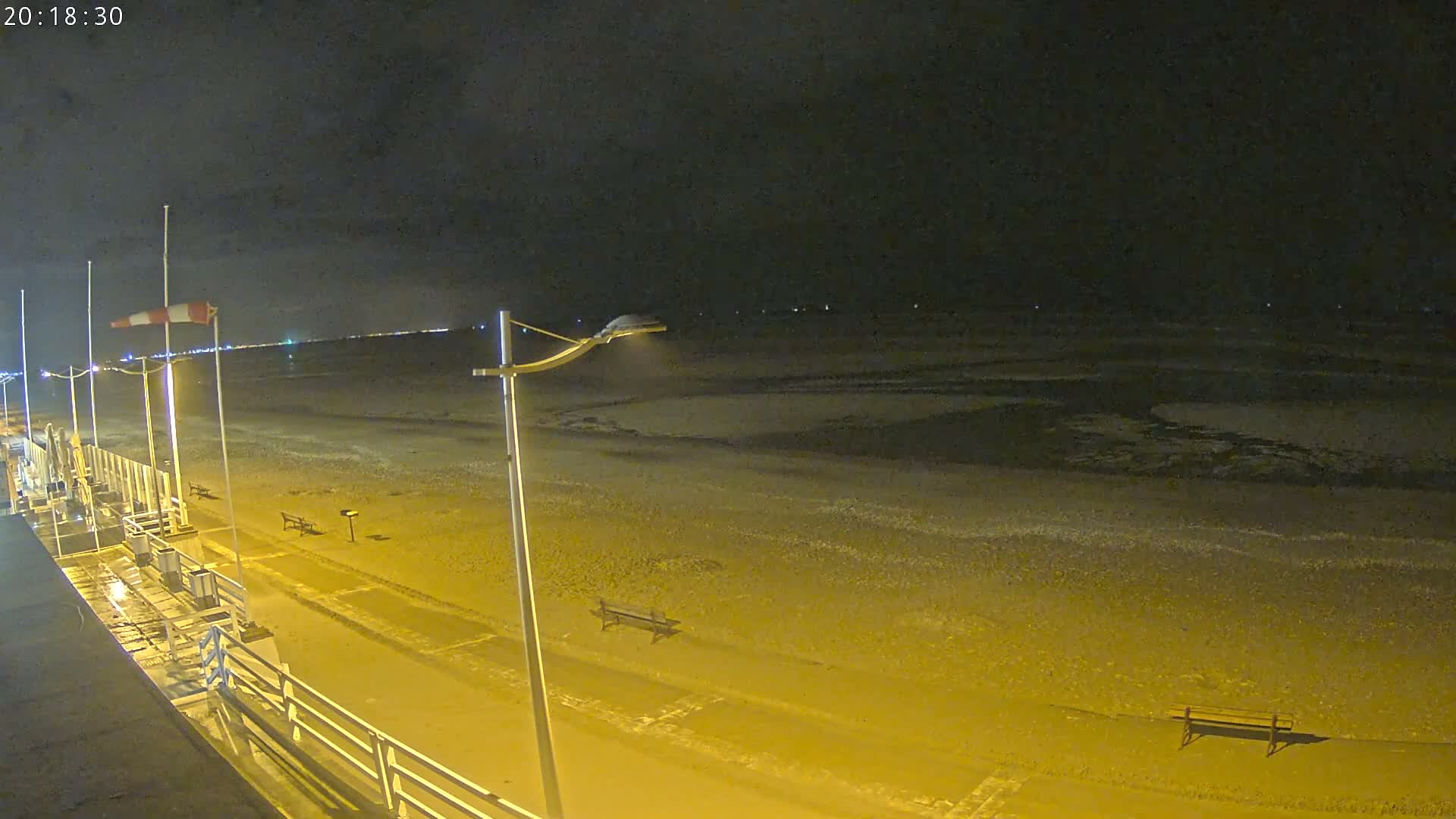 Plage de Houlgate Beach Live Cam - Lisieux, Calvados, Normandie, France