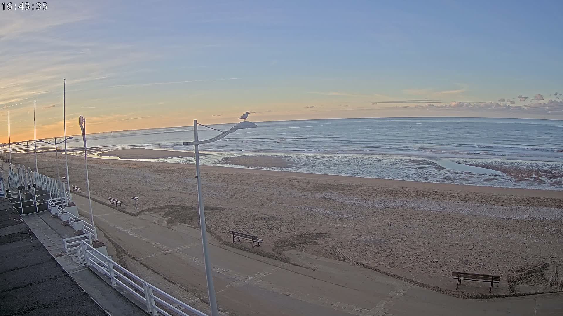 Plage de Houlgate Beach Live Cam - Lisieux, Calvados, Normandie, France