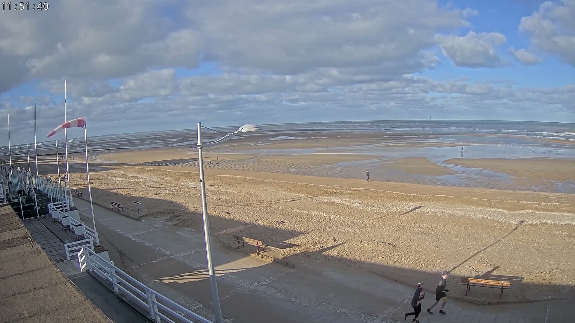 Plage de Houlgate Beach Live Cam - Lisieux, Calvados, Normandie, France