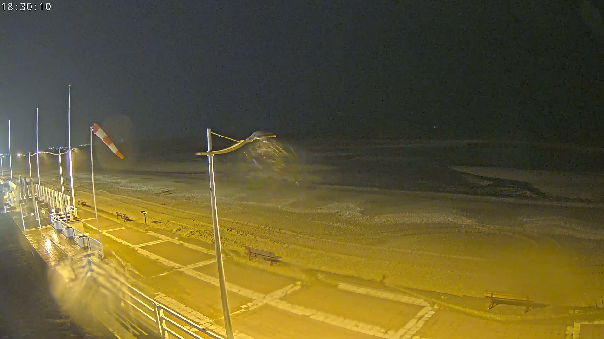 Plage de Houlgate Beach Live Cam - Lisieux, Calvados, Normandie, France