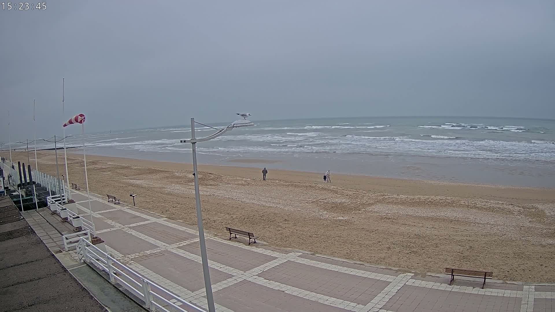 Plage de Houlgate Beach Live Cam - Lisieux, Calvados, Normandie, France