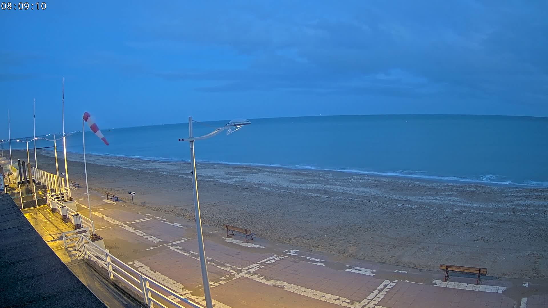 Plage de Houlgate Beach Live Cam - Lisieux, Calvados, Normandie, France