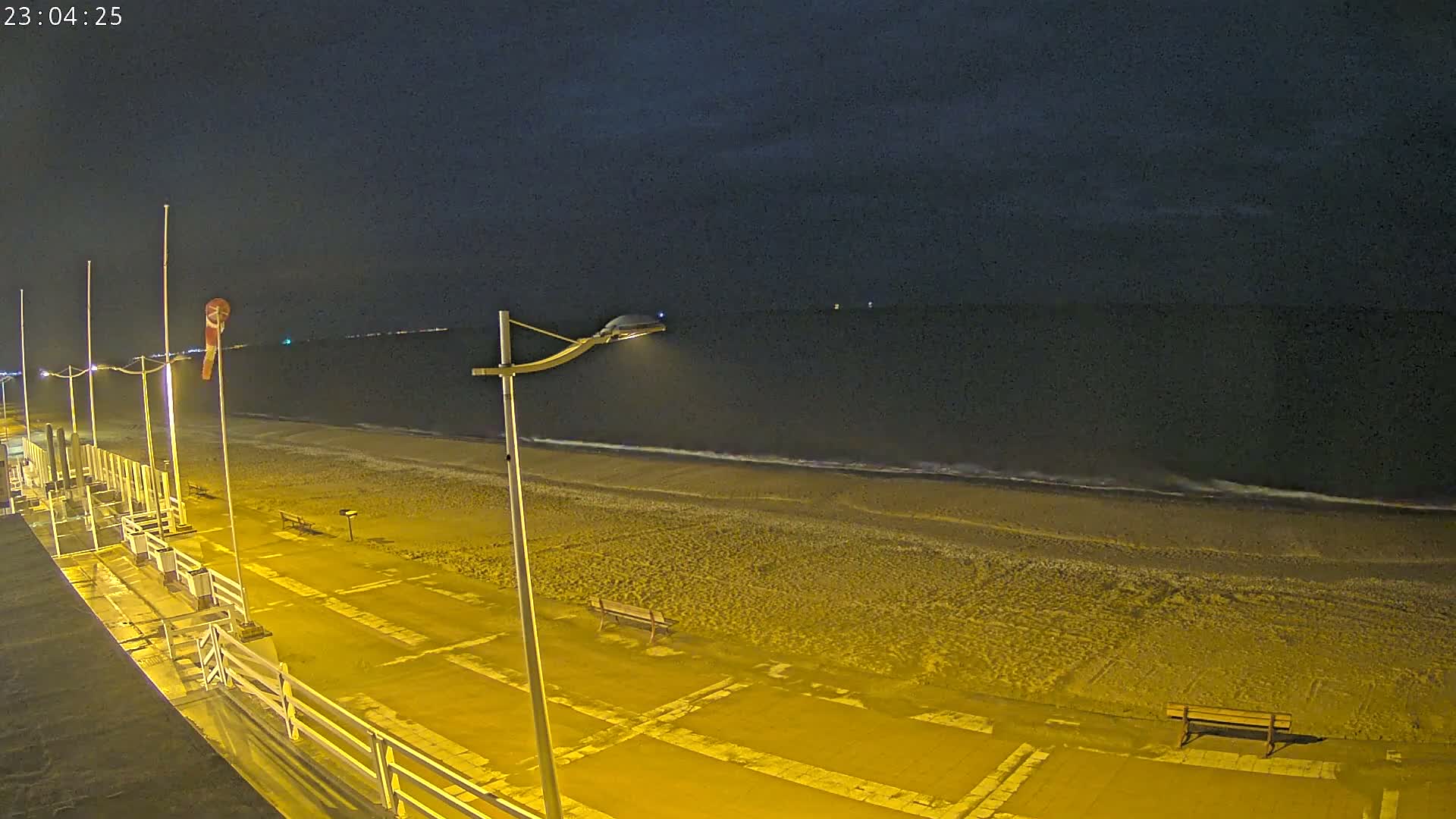 Plage de Houlgate Beach Live Cam - Lisieux, Calvados, Normandie, France