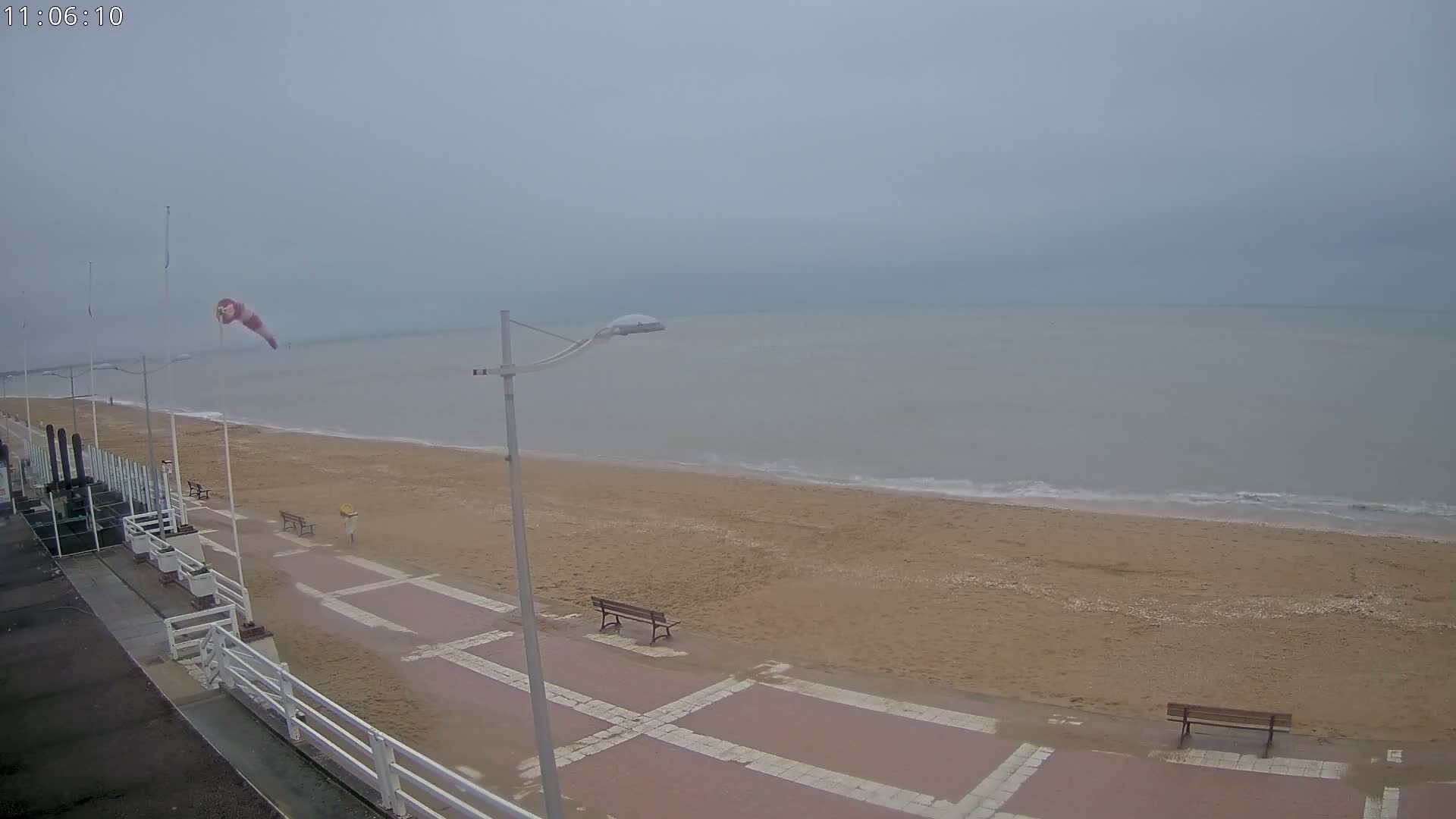 Plage de Houlgate Beach Live Cam - Lisieux, Calvados, Normandie, France