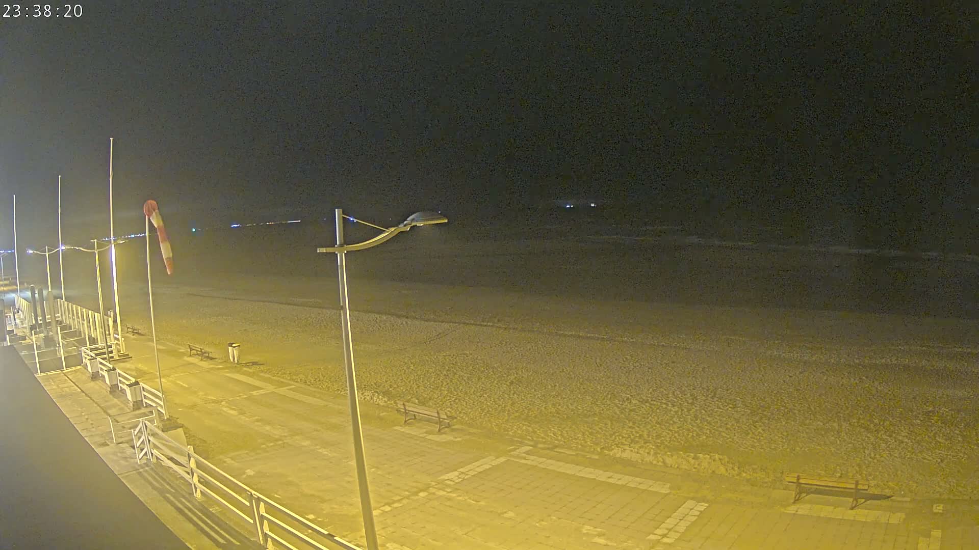 Plage de Houlgate Beach Live Cam - Lisieux, Calvados, Normandie, France
