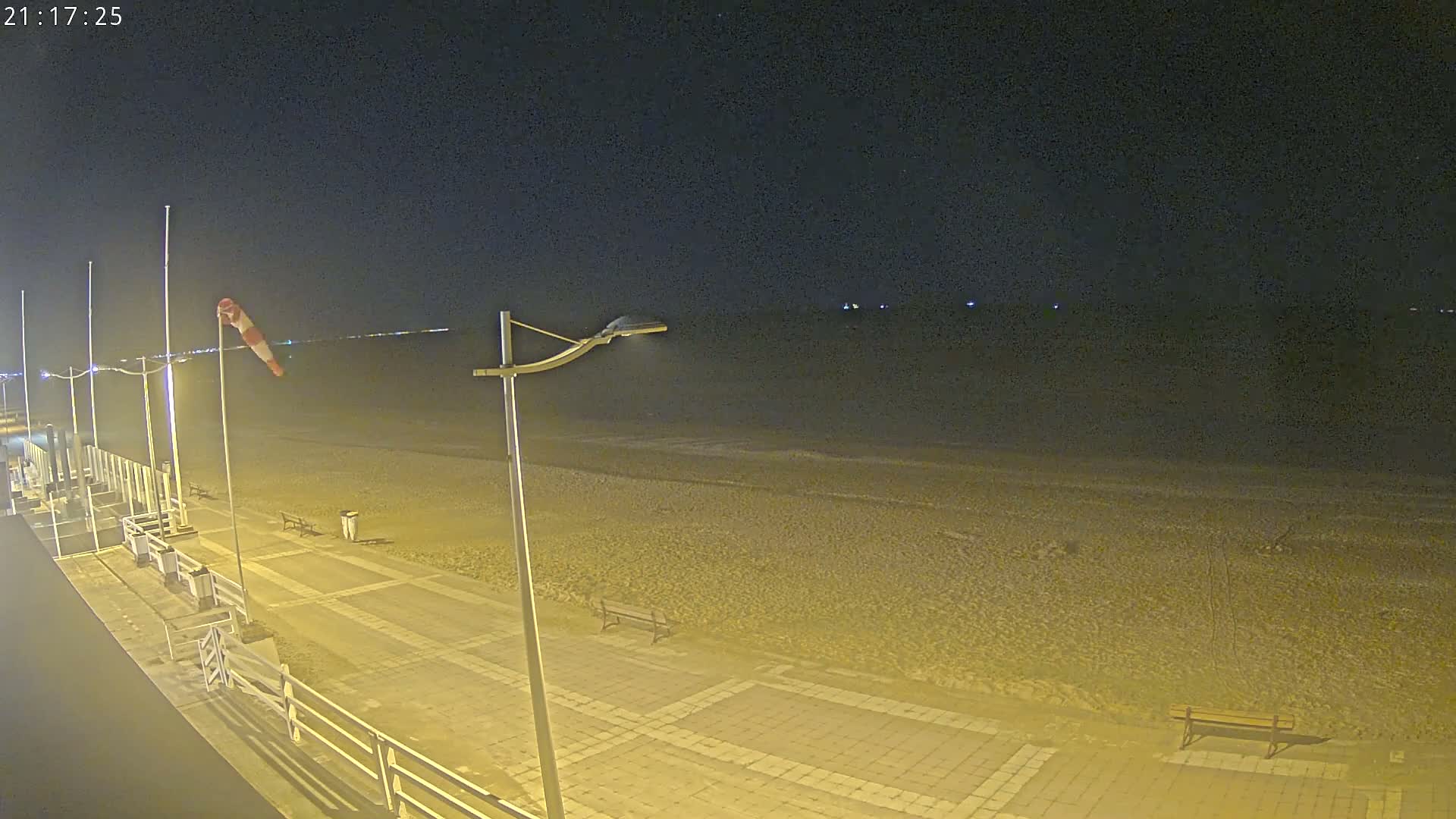 Plage de Houlgate Beach Live Cam - Lisieux, Calvados, Normandie, France