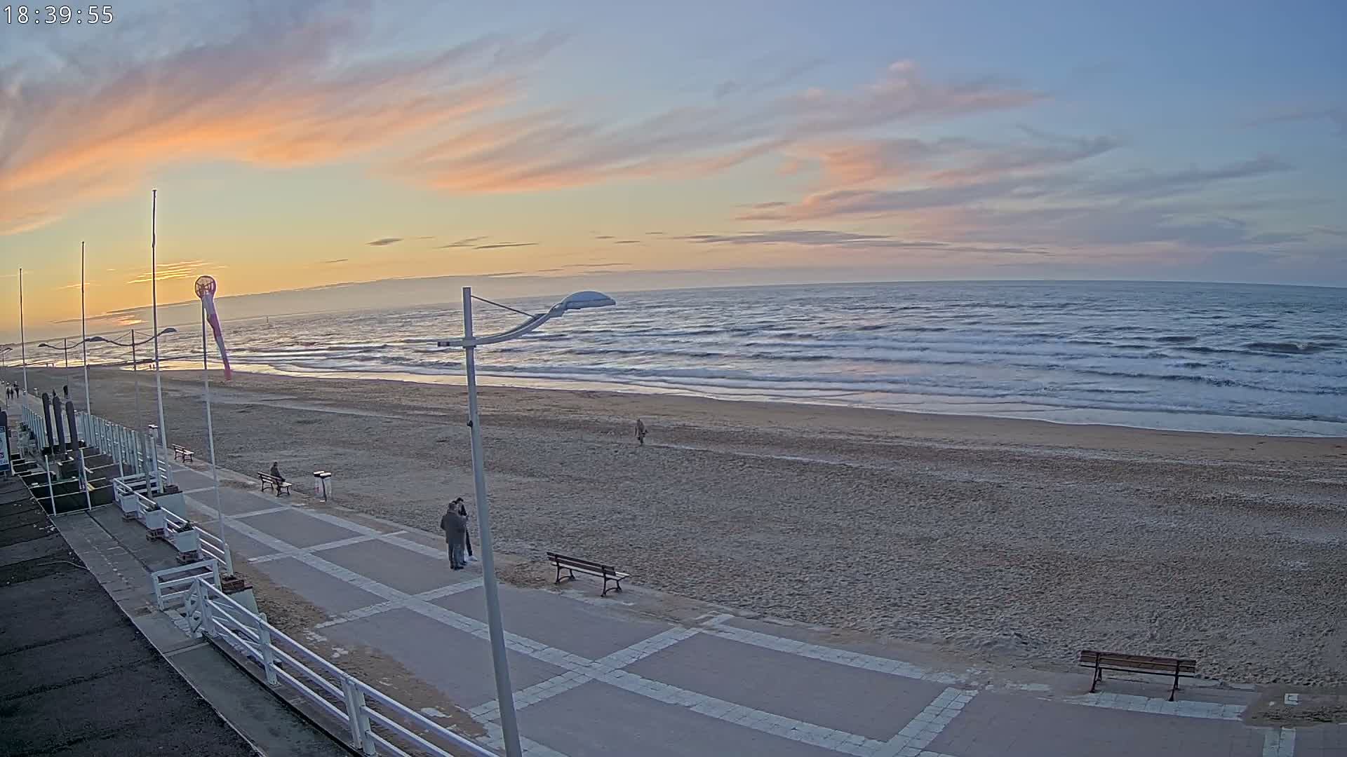 Plage de Houlgate Beach Live Cam - Lisieux, Calvados, Normandie, France