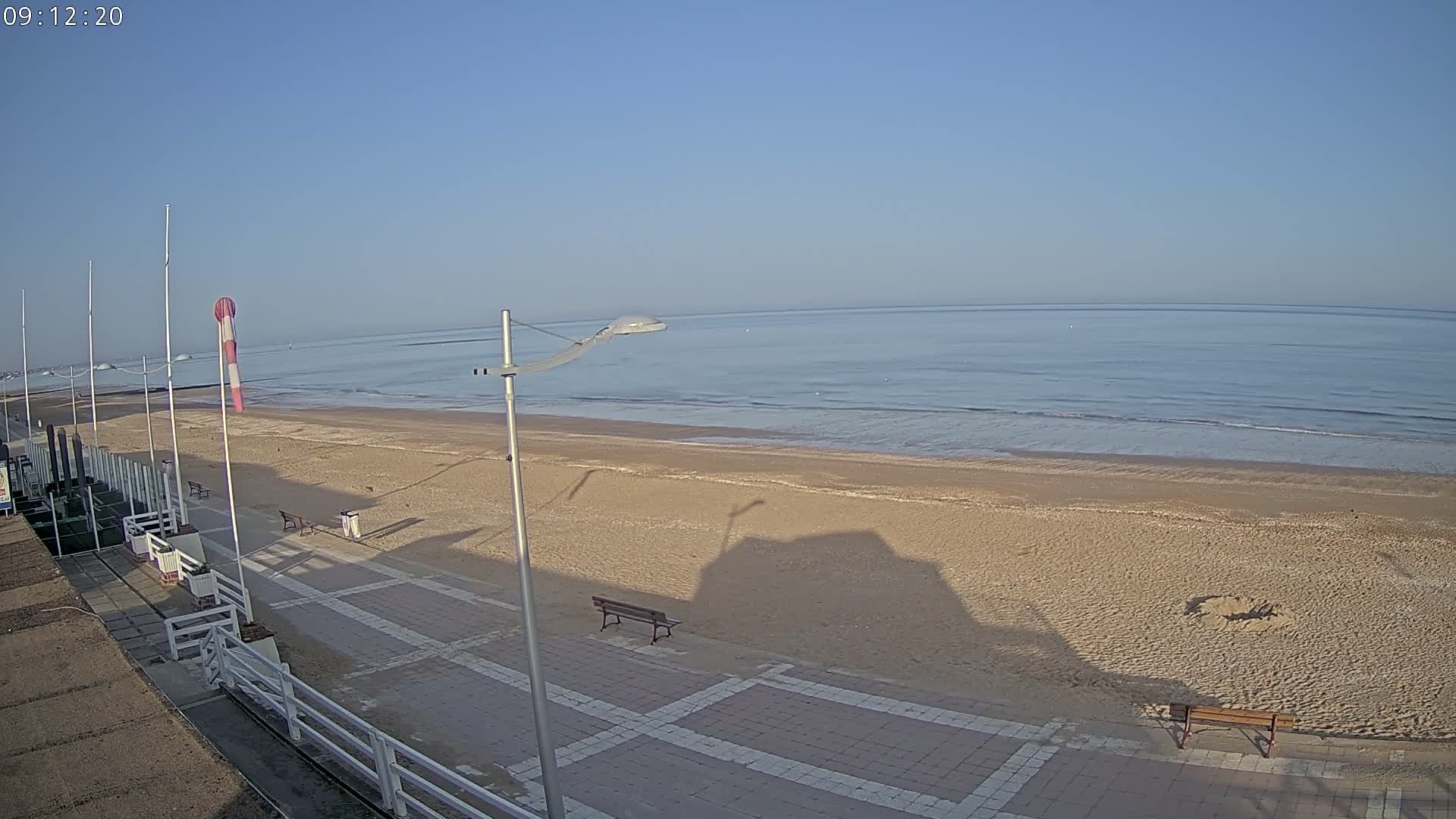 Plage de Houlgate Beach Live Cam - Lisieux, Calvados, Normandie, France