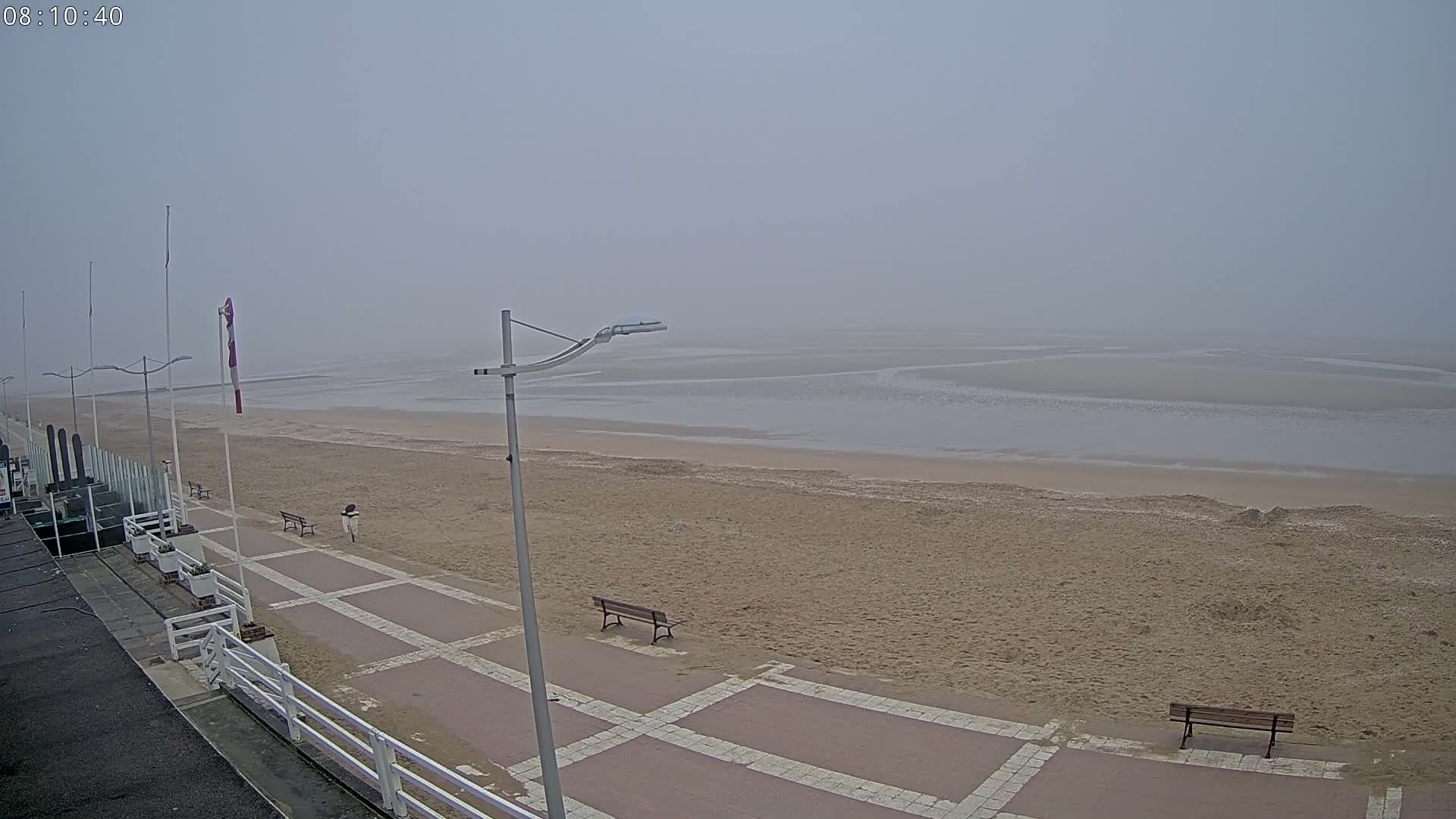 Plage de Houlgate Beach Live Cam - Lisieux, Calvados, Normandie, France