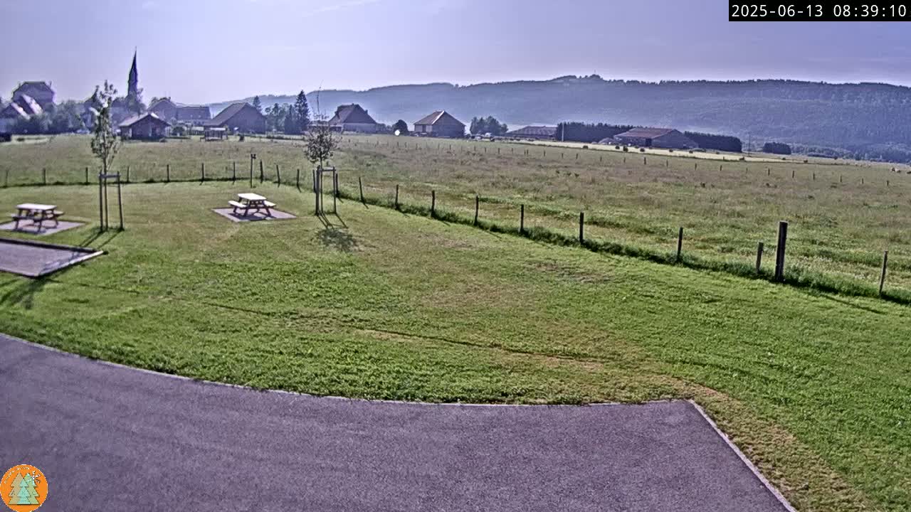 Arc-sous-Cicon Village Live Cam - Pontarlier, Doubs, Bourgogne-Franche-Comte, France