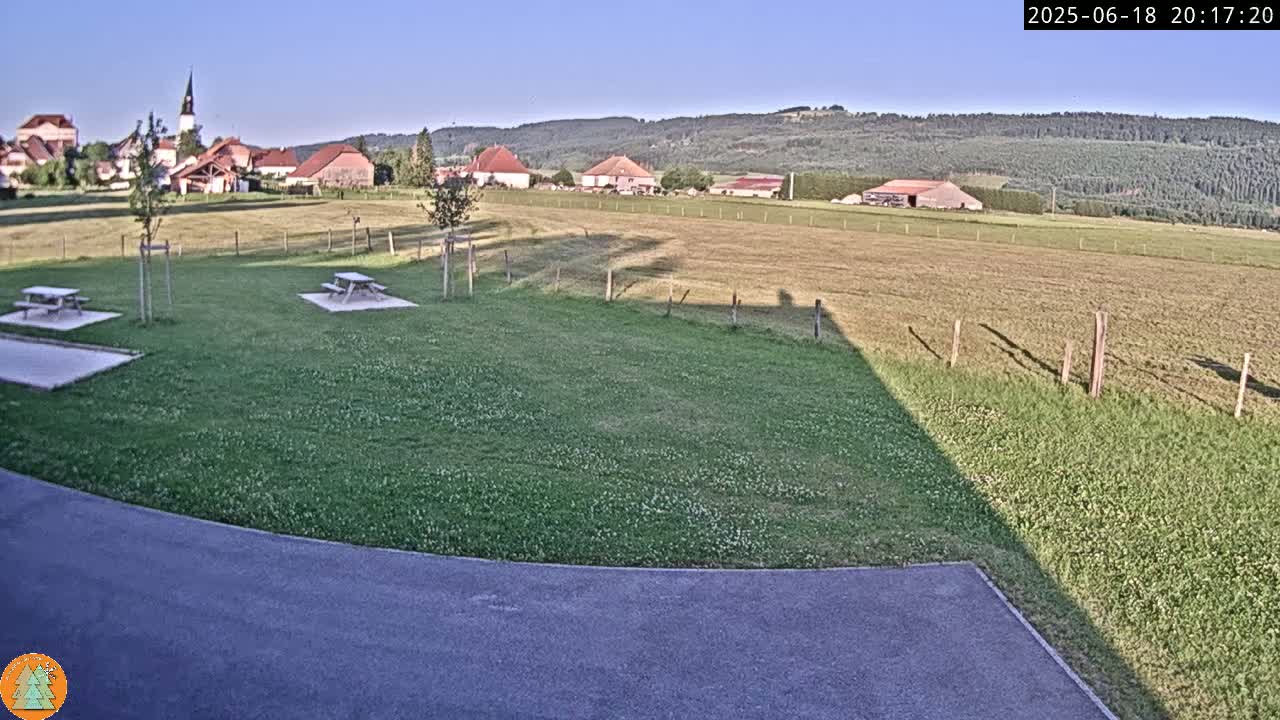 Arc-sous-Cicon Village Live Cam - Pontarlier, Doubs, Bourgogne-Franche-Comte, France
