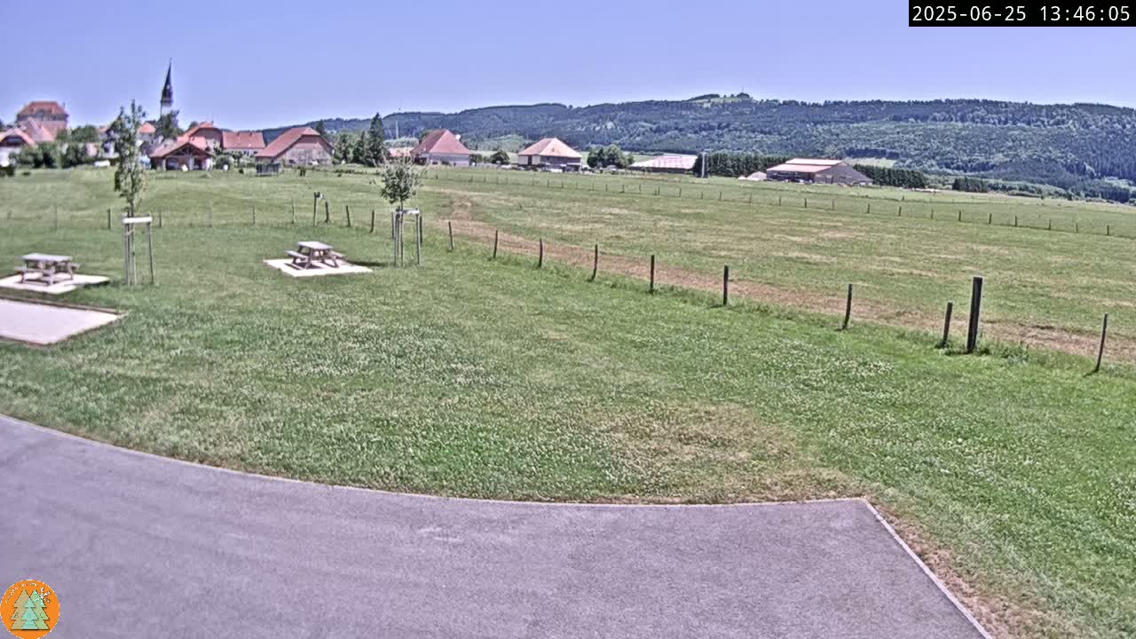 Arc-sous-Cicon Village Live Cam - Pontarlier, Doubs, Bourgogne-Franche-Comte, France