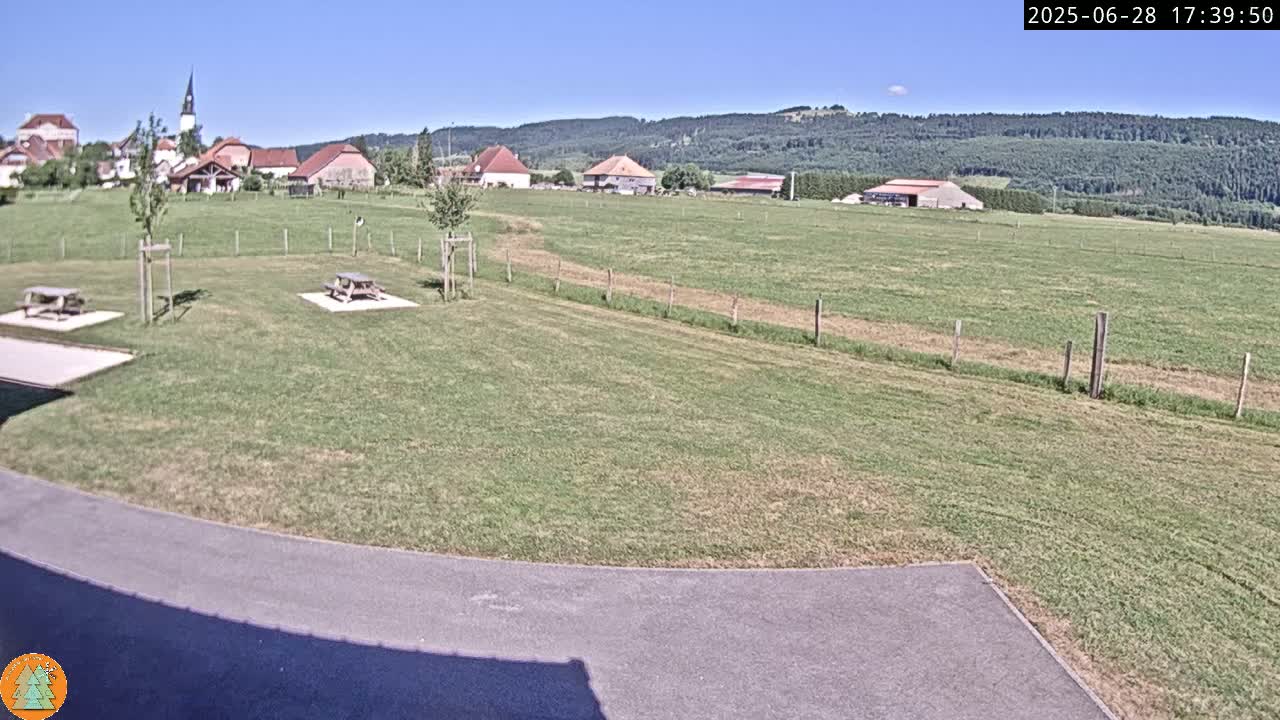 Arc-sous-Cicon Village Live Cam - Pontarlier, Doubs, Bourgogne-Franche-Comte, France