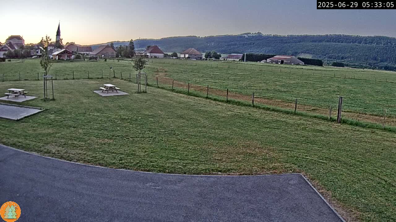 Arc-sous-Cicon Village Live Cam - Pontarlier, Doubs, Bourgogne-Franche-Comte, France