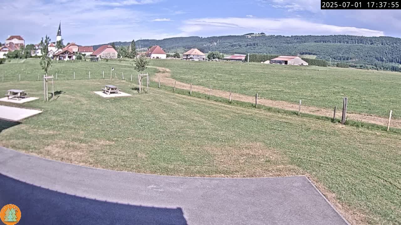 Arc-sous-Cicon Village Live Cam - Pontarlier, Doubs, Bourgogne-Franche-Comte, France