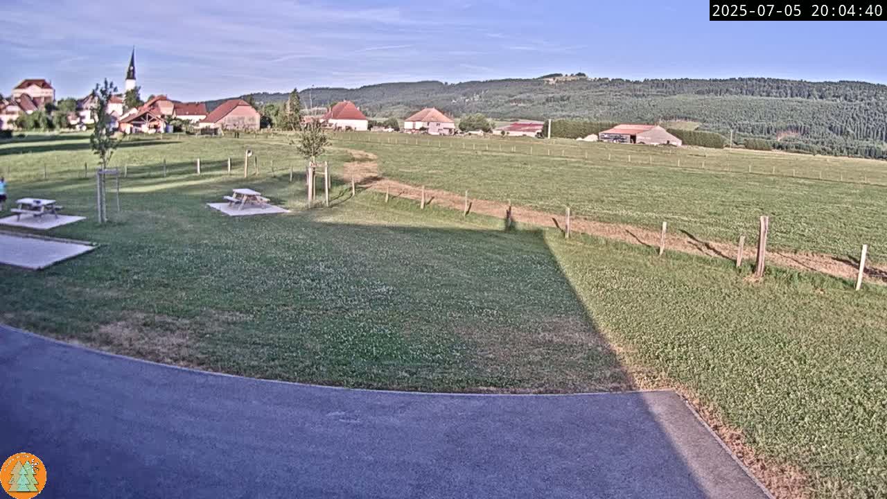 Arc-sous-Cicon Village Live Cam - Pontarlier, Doubs, Bourgogne-Franche-Comte, France