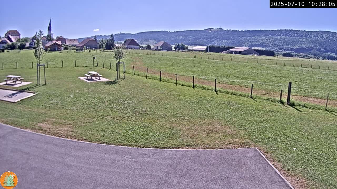 Arc-sous-Cicon Village Live Cam - Pontarlier, Doubs, Bourgogne-Franche-Comte, France