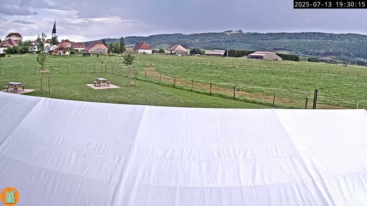 Arc-sous-Cicon Village Live Cam - Pontarlier, Doubs, Bourgogne-Franche-Comte, France