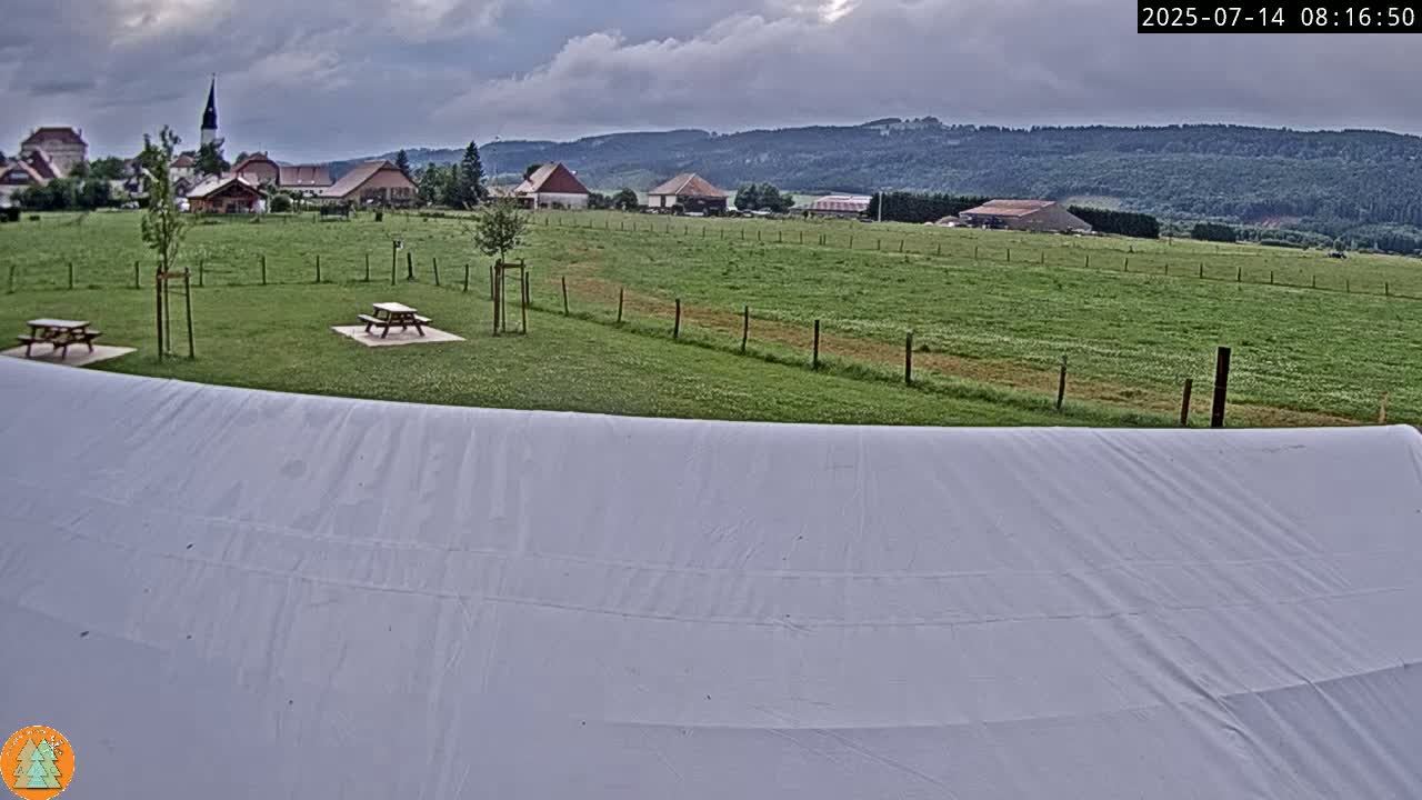 Arc-sous-Cicon Village Live Cam - Pontarlier, Doubs, Bourgogne-Franche-Comte, France