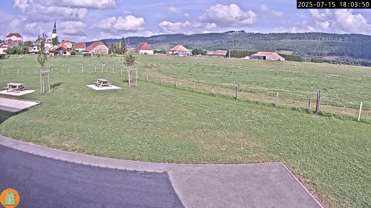 Arc-sous-Cicon Village Live Cam - Pontarlier, Doubs, Bourgogne-Franche-Comte, France