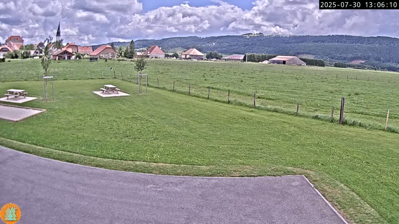 Arc-sous-Cicon Village Live Cam - Pontarlier, Doubs, Bourgogne-Franche-Comte, France