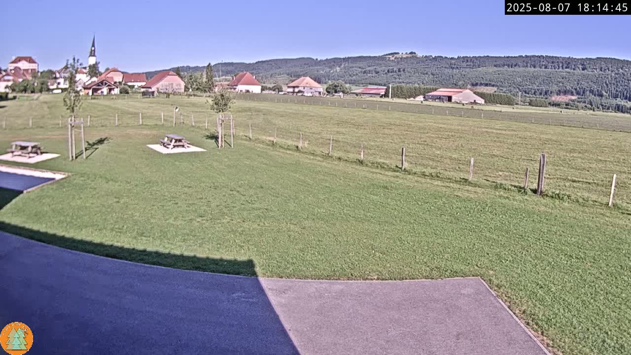 Arc-sous-Cicon Village Live Cam - Pontarlier, Doubs, Bourgogne-Franche-Comte, France
